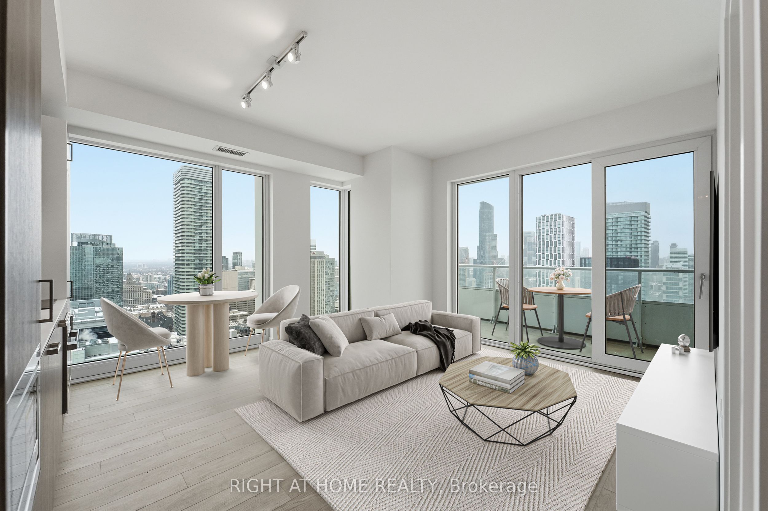 88 Queen Street E 4711, Toronto, ON M5C 0B6 photo 3