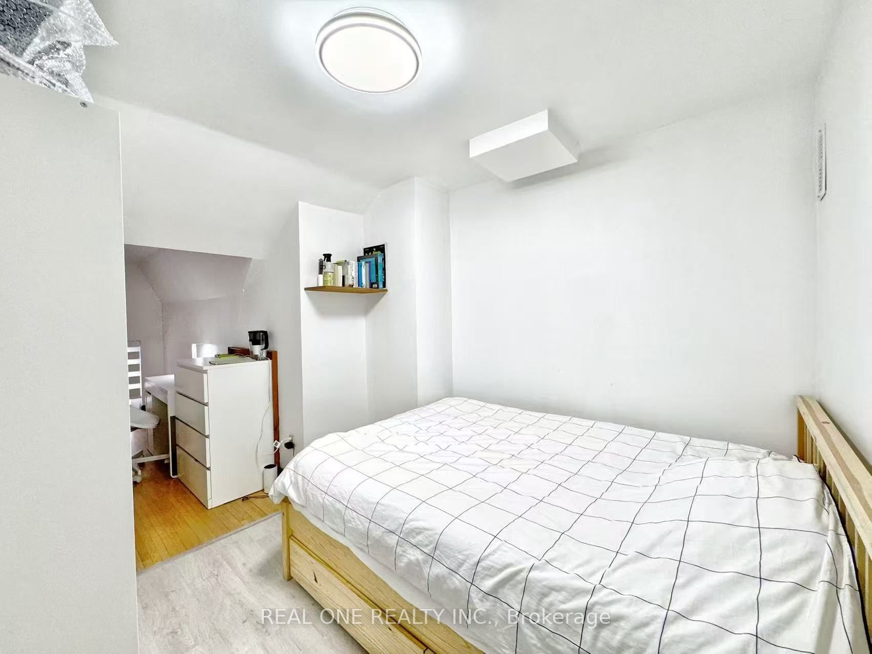 222 Robert Street 302, Toronto, ON M5S 2K7 photo 2