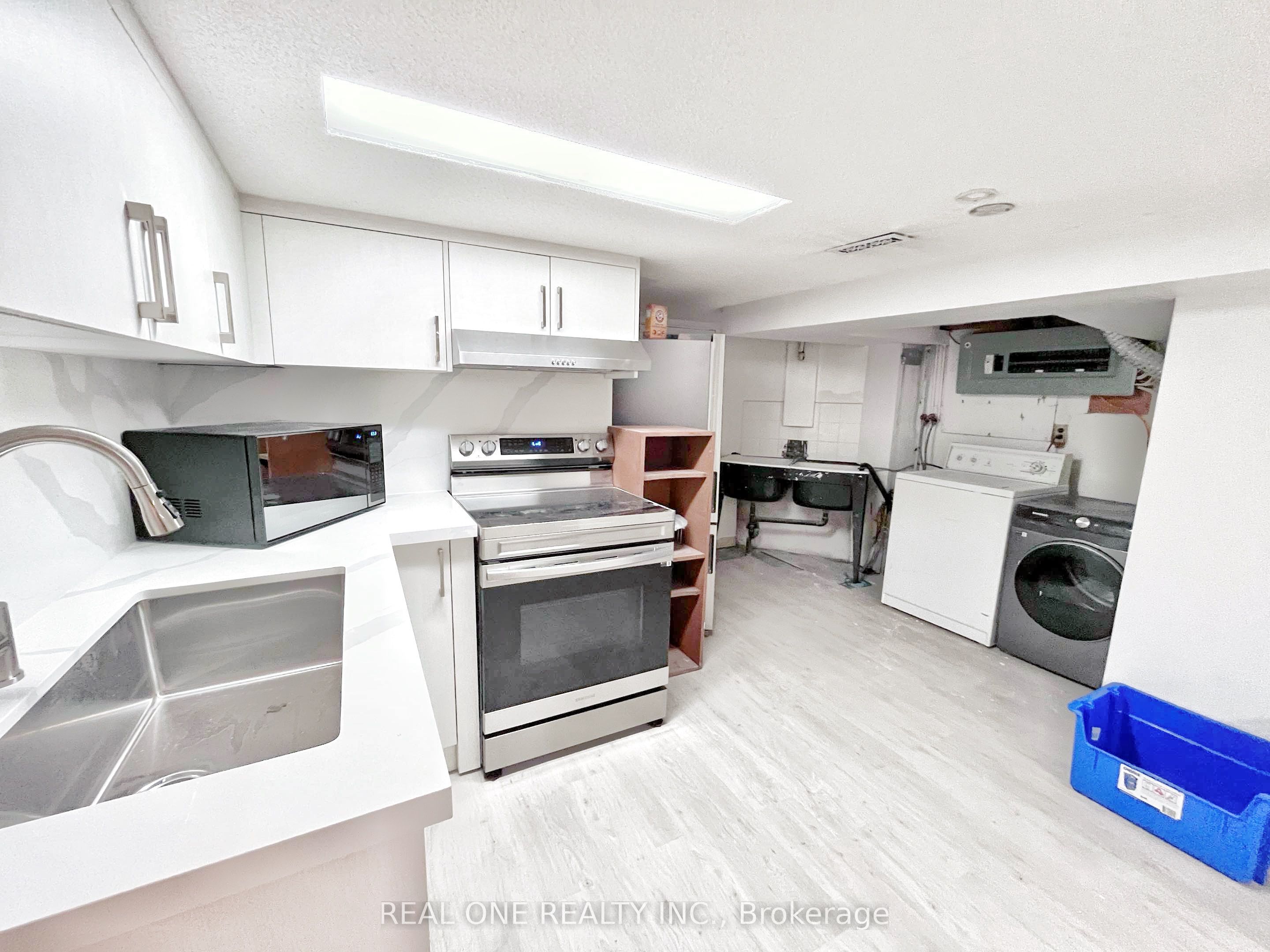 222 Robert Street 302, Toronto, ON M5S 2K7 photo 5