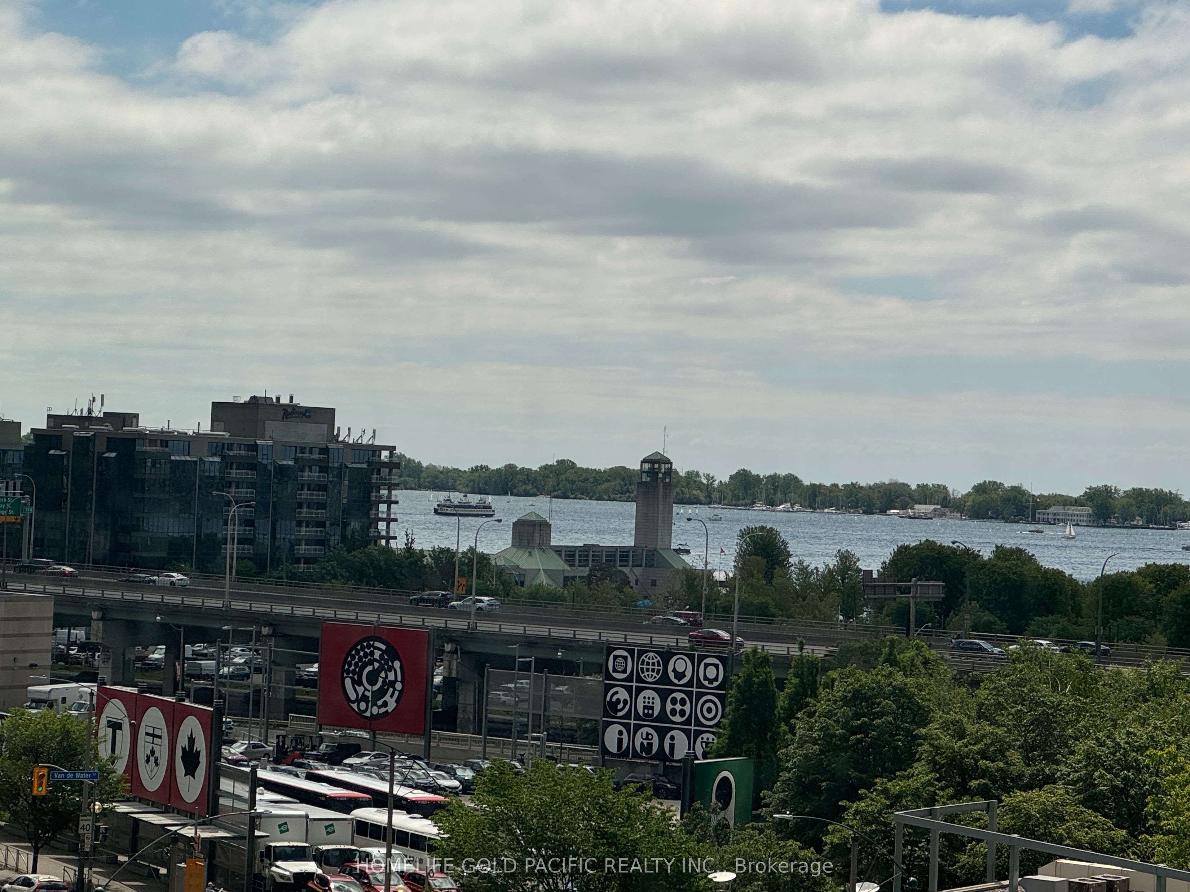 81 Navy Wharf Court 705, Toronto, ON M5V 3S2 photo 2