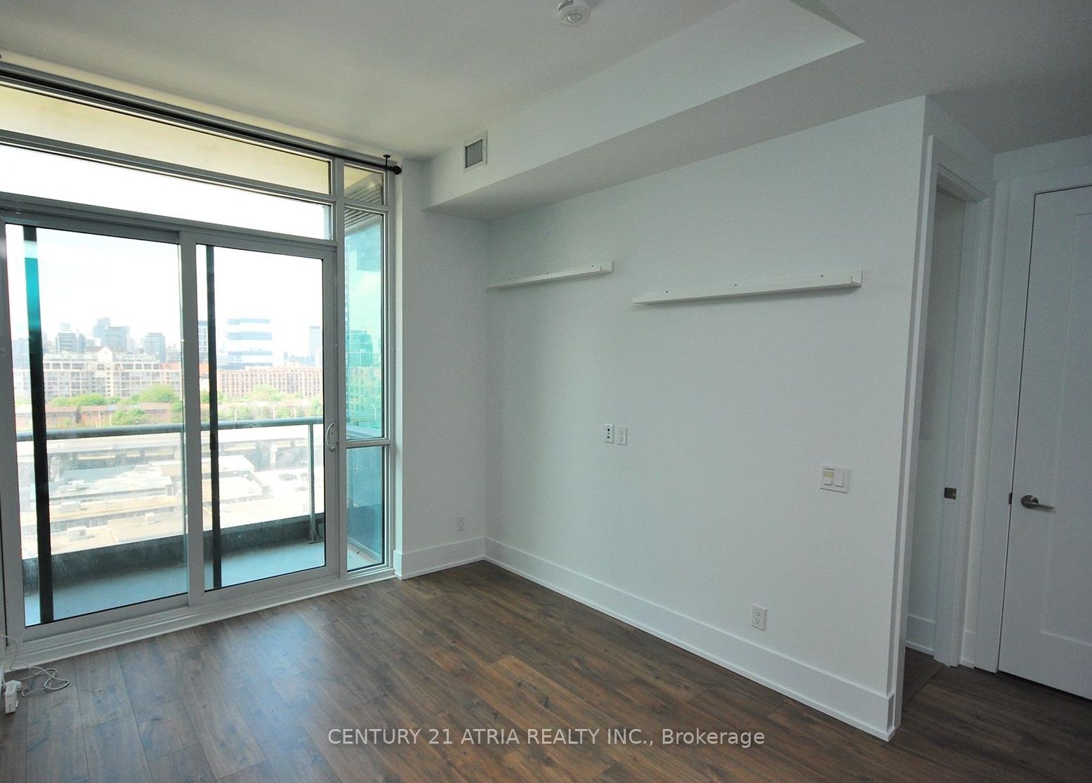 1 Edgewater Drive Gph24, Toronto, ON M5A 0L1 photo 5