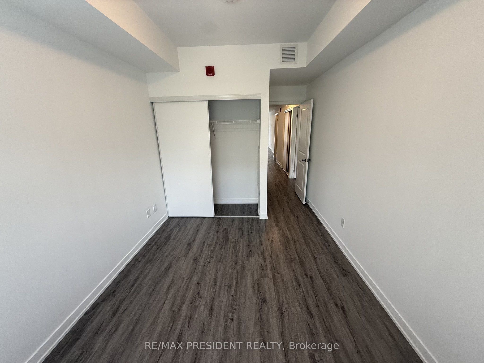12 Marquette Avenue S 6, Toronto, ON M6A 0E1 photo 3