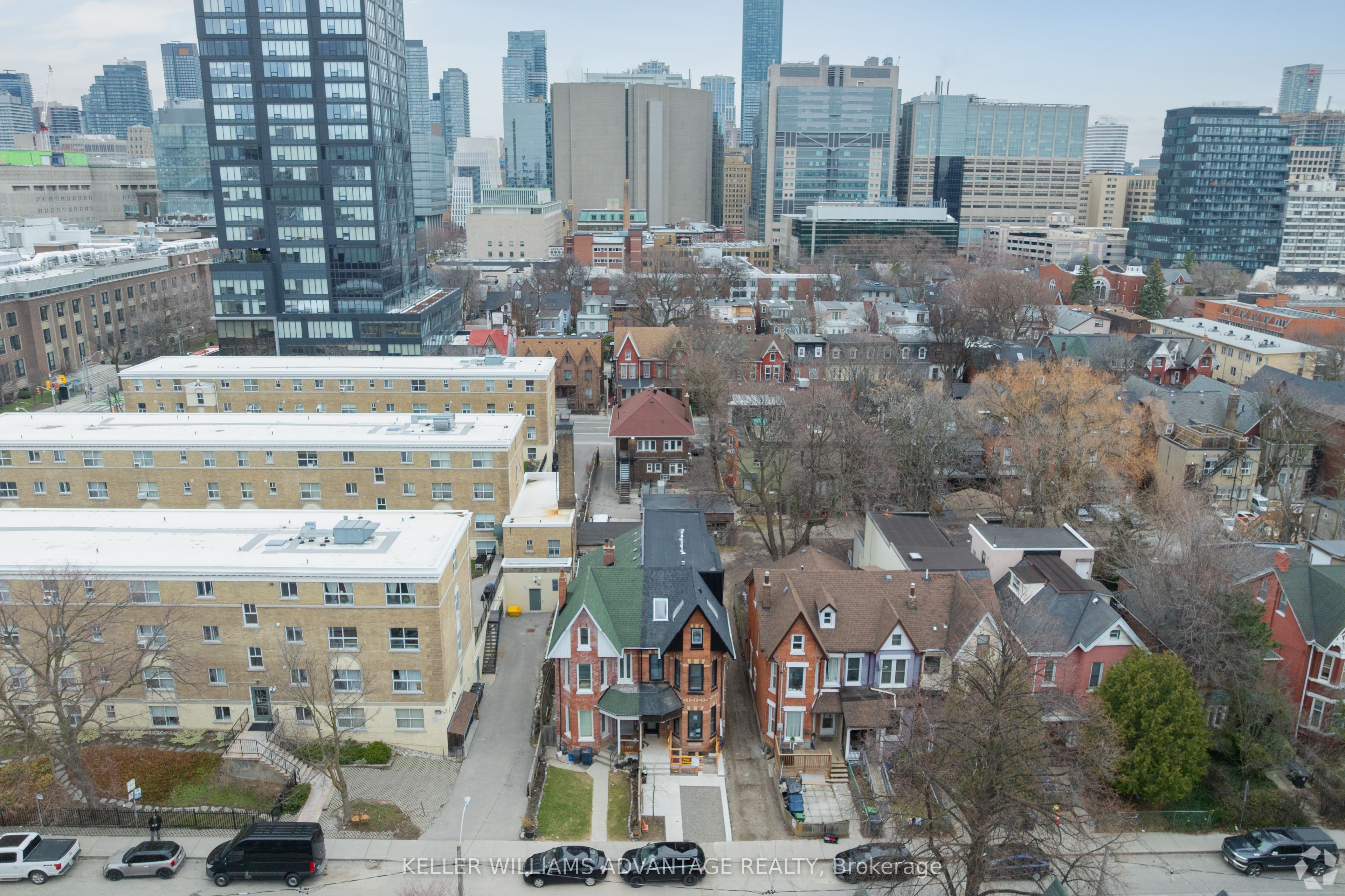 23 Ross Street 3, Toronto, ON M5T 1Z8 photo 3