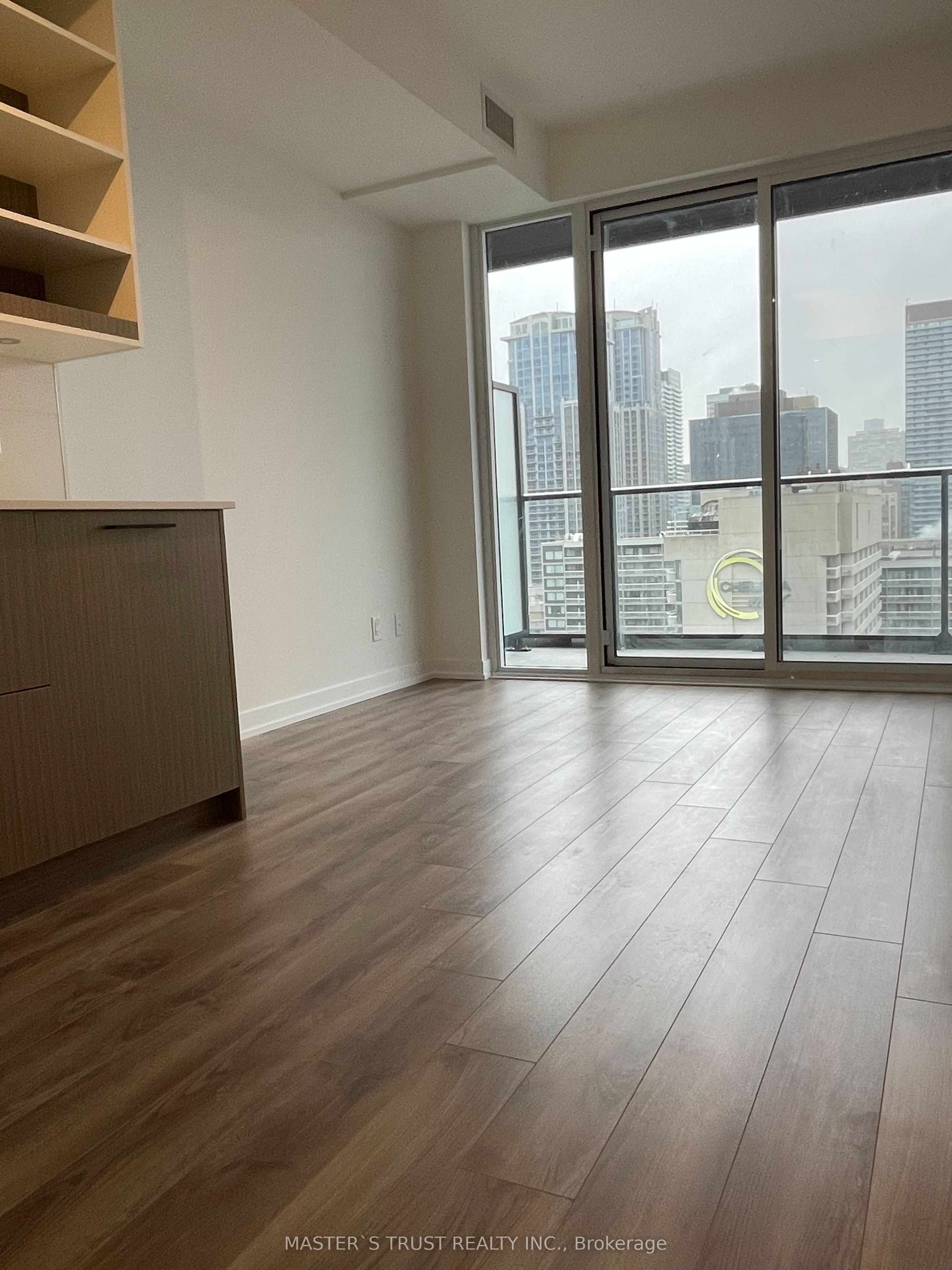 20 Edward Street 2322, Toronto, ON M5G 1C9
