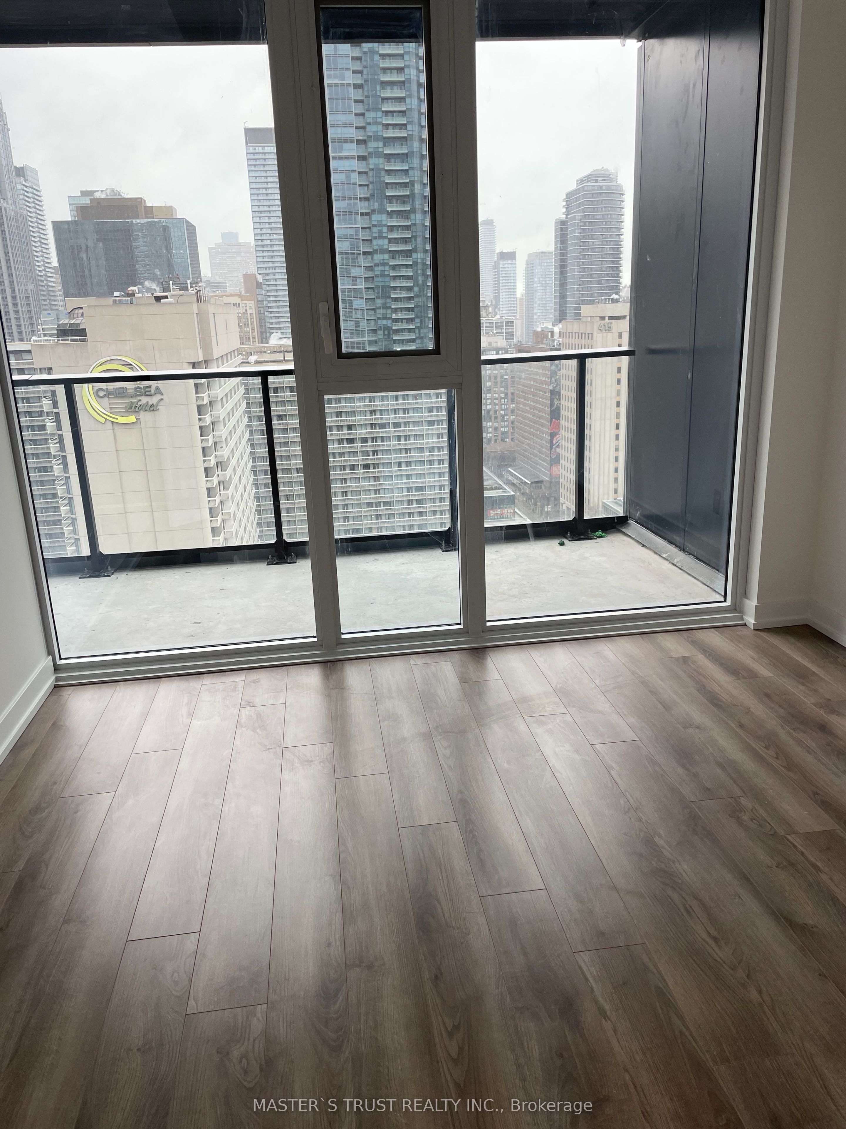 20 Edward Street 2322, Toronto, ON M5G 1C9 photo 5