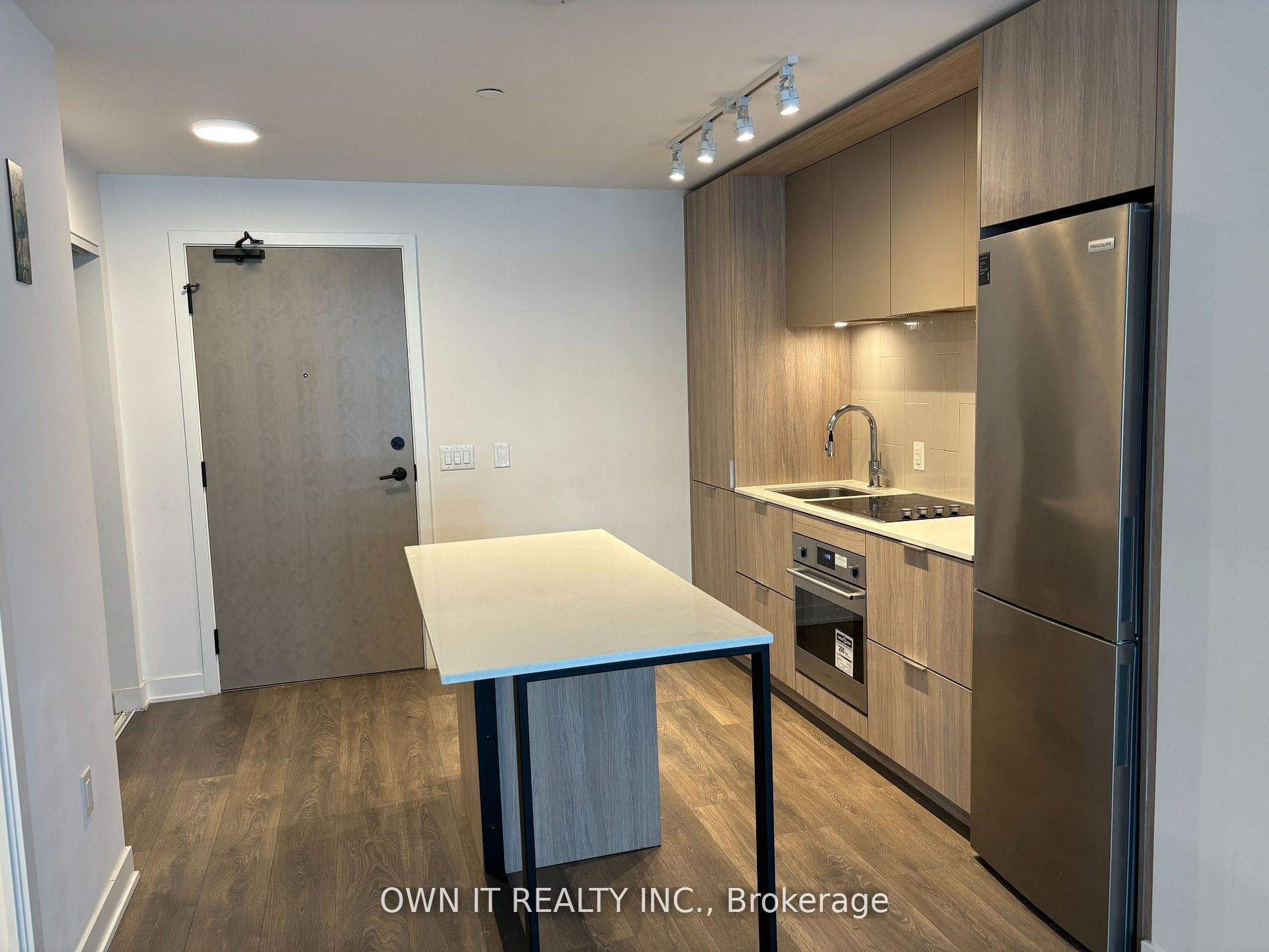 35 Tubman Avenue 917, Toronto, ON M5A 0M8 photo 5