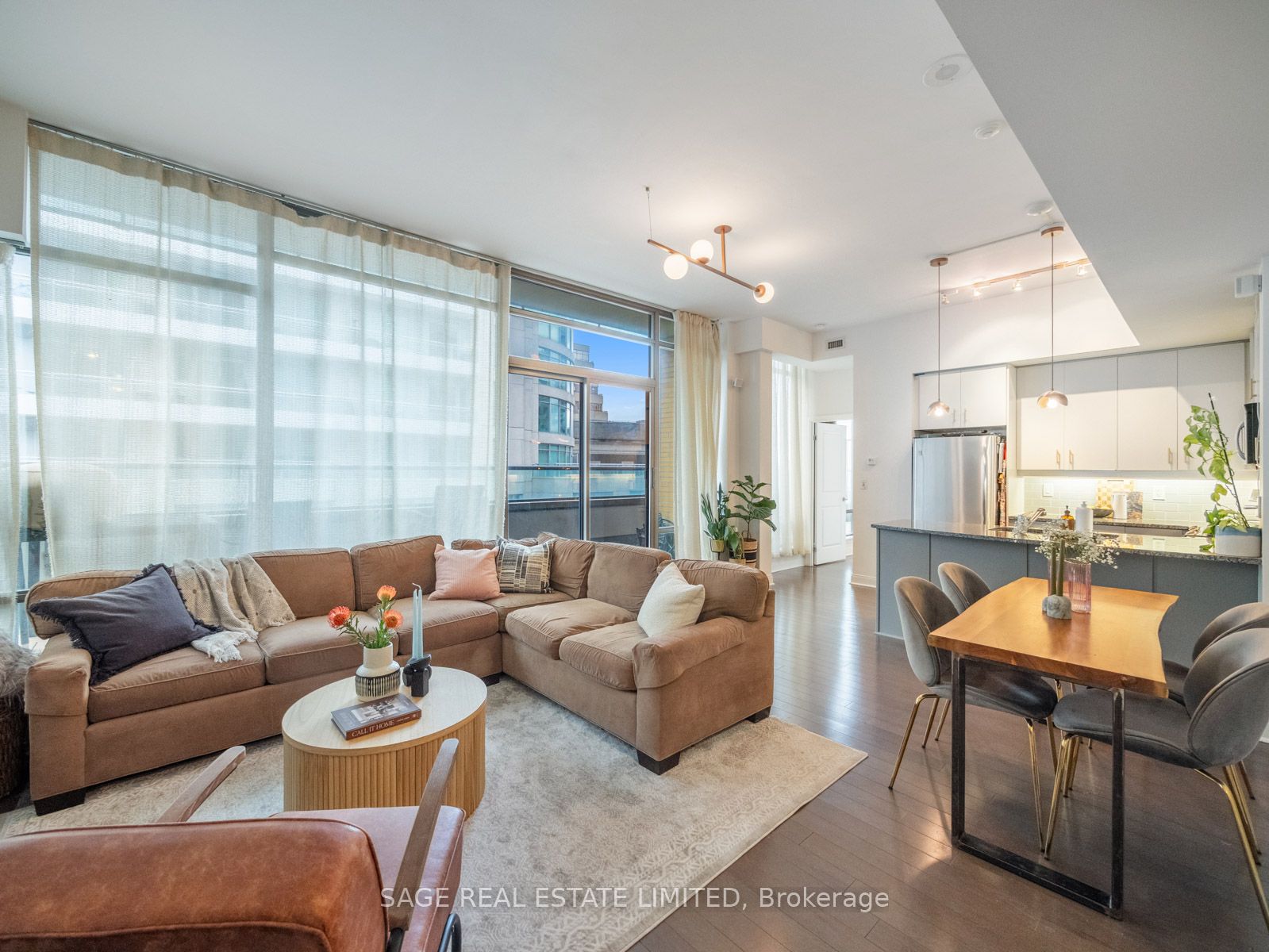 21 Scollard Street 608, Toronto, ON M5R 1G1 photo 4