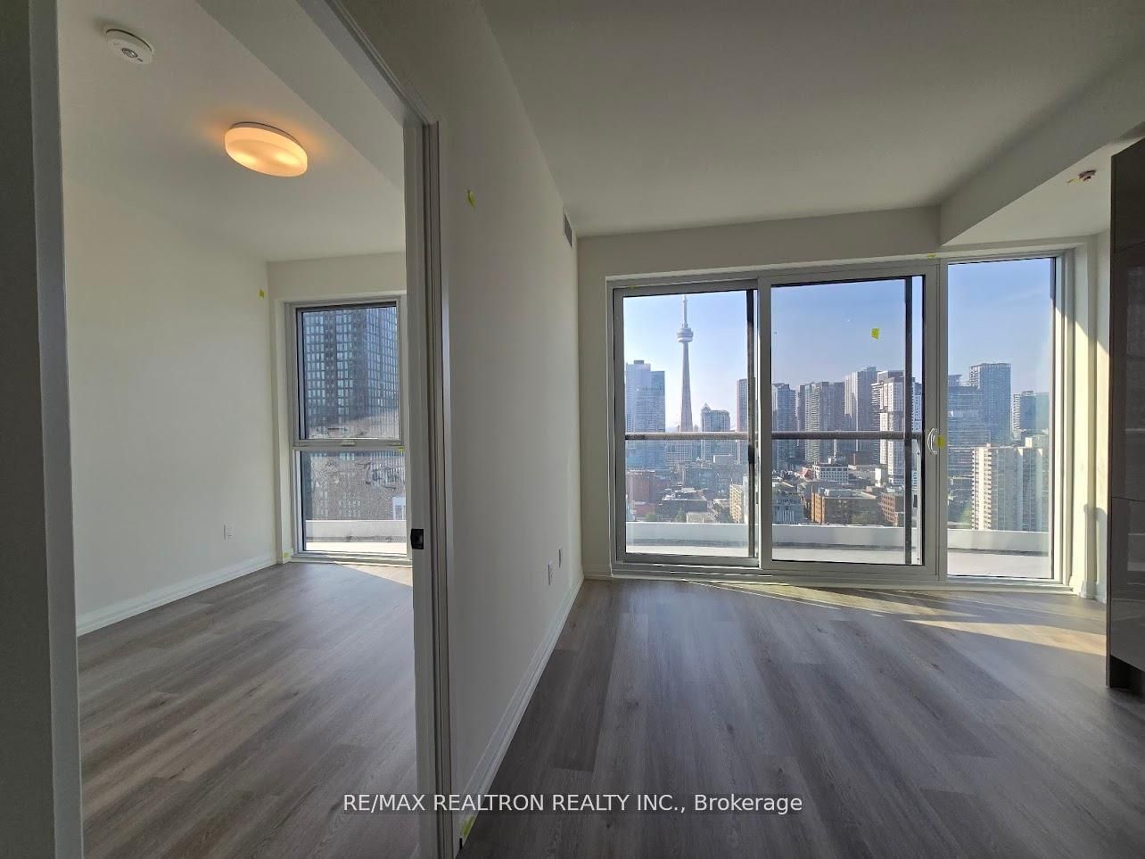 280 Dundas Street W 2509, Toronto, ON M5T 0E3 photo 4