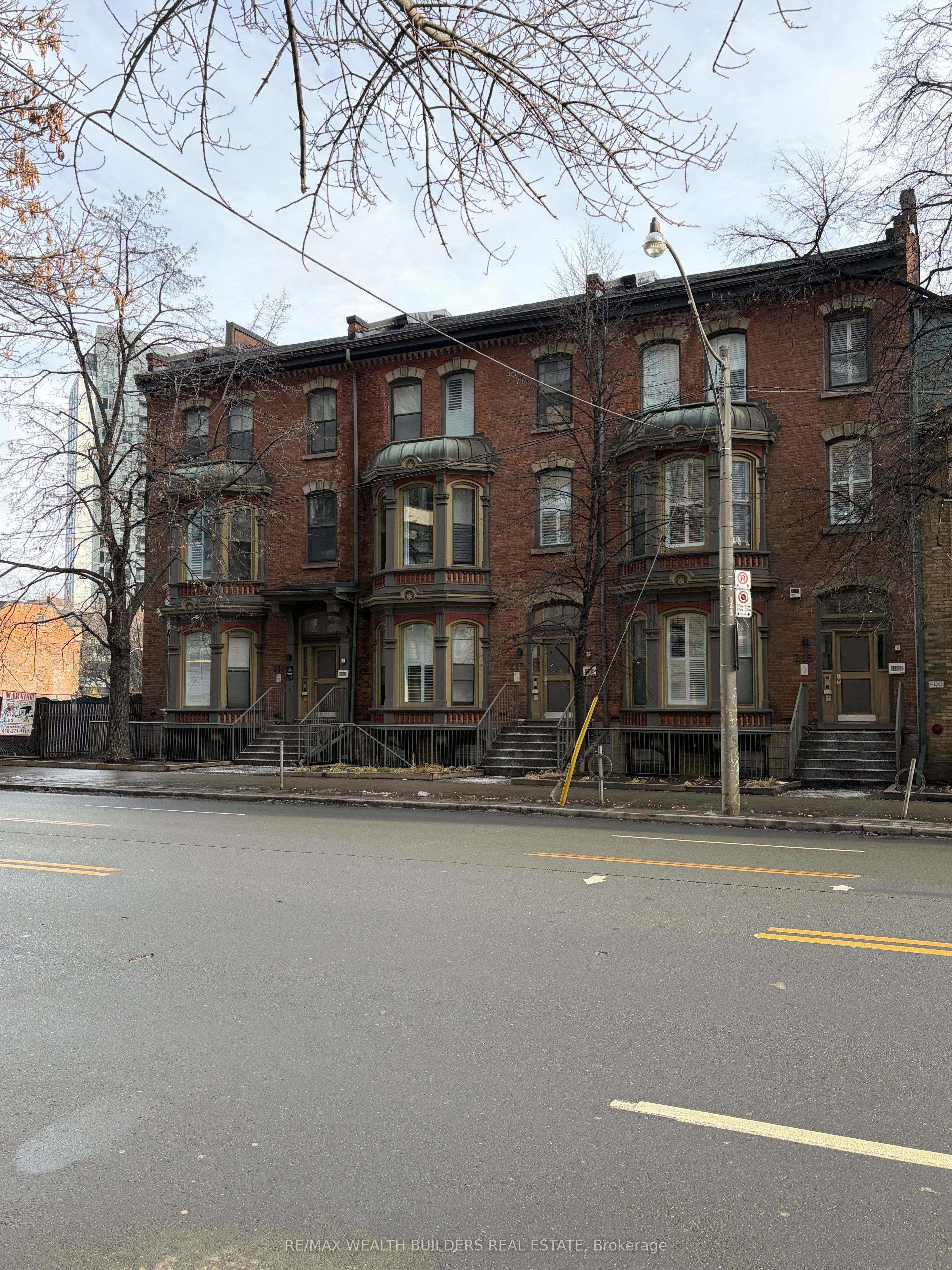 217 Jarvis Street 1, Toronto, ON M5B 2C1 photo 2