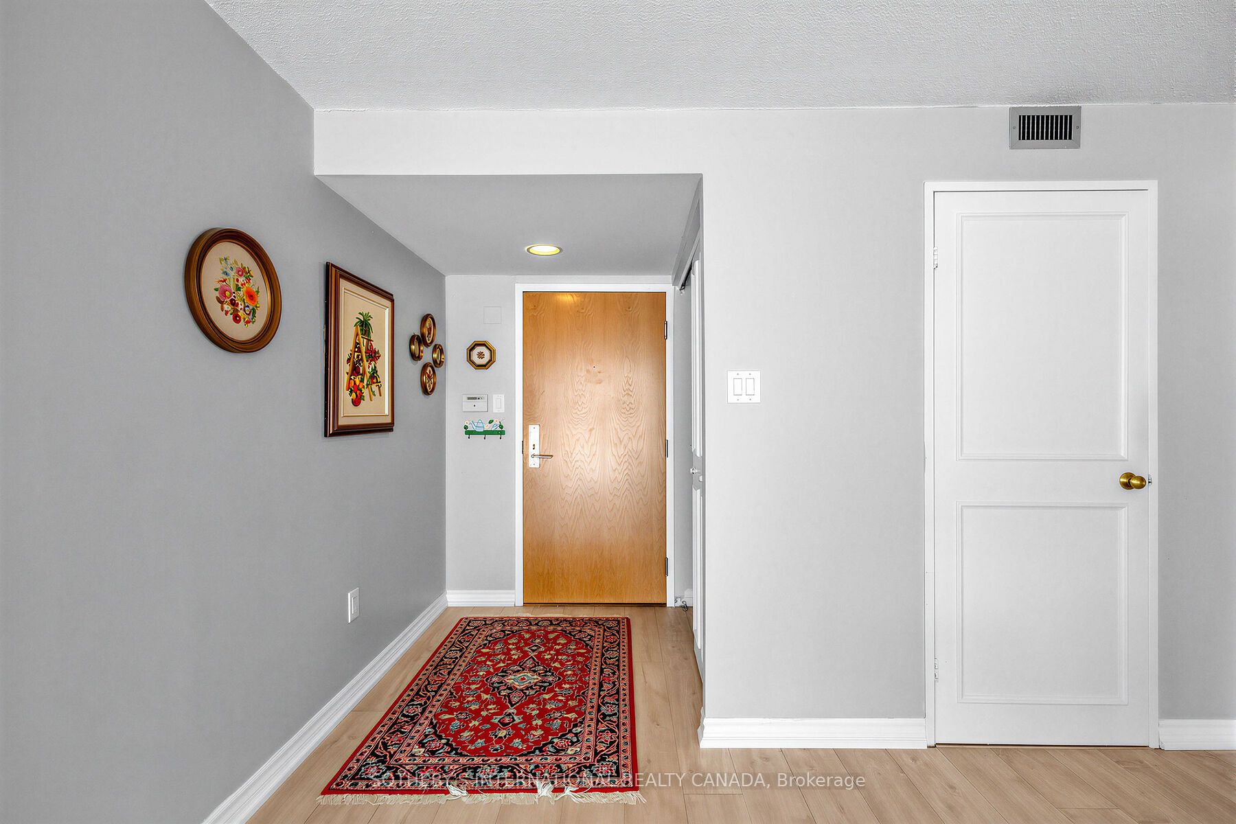 35 Church Street 202, Toronto, ON M5E 1T3 photo 2