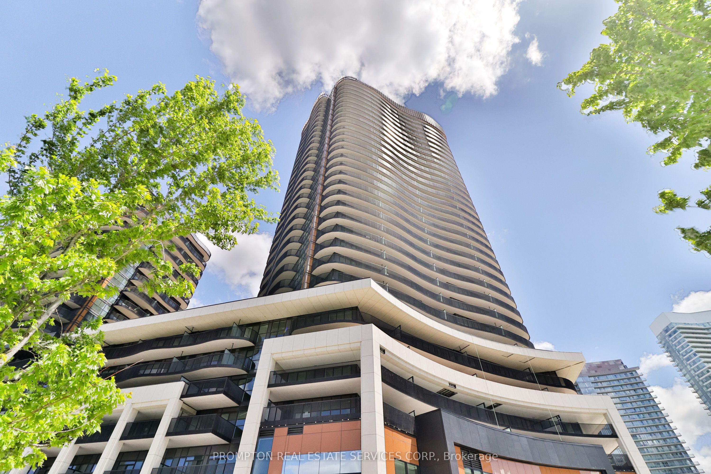 18 Esther Shiner Boulevard 733, Toronto, ON M2K 0J7
