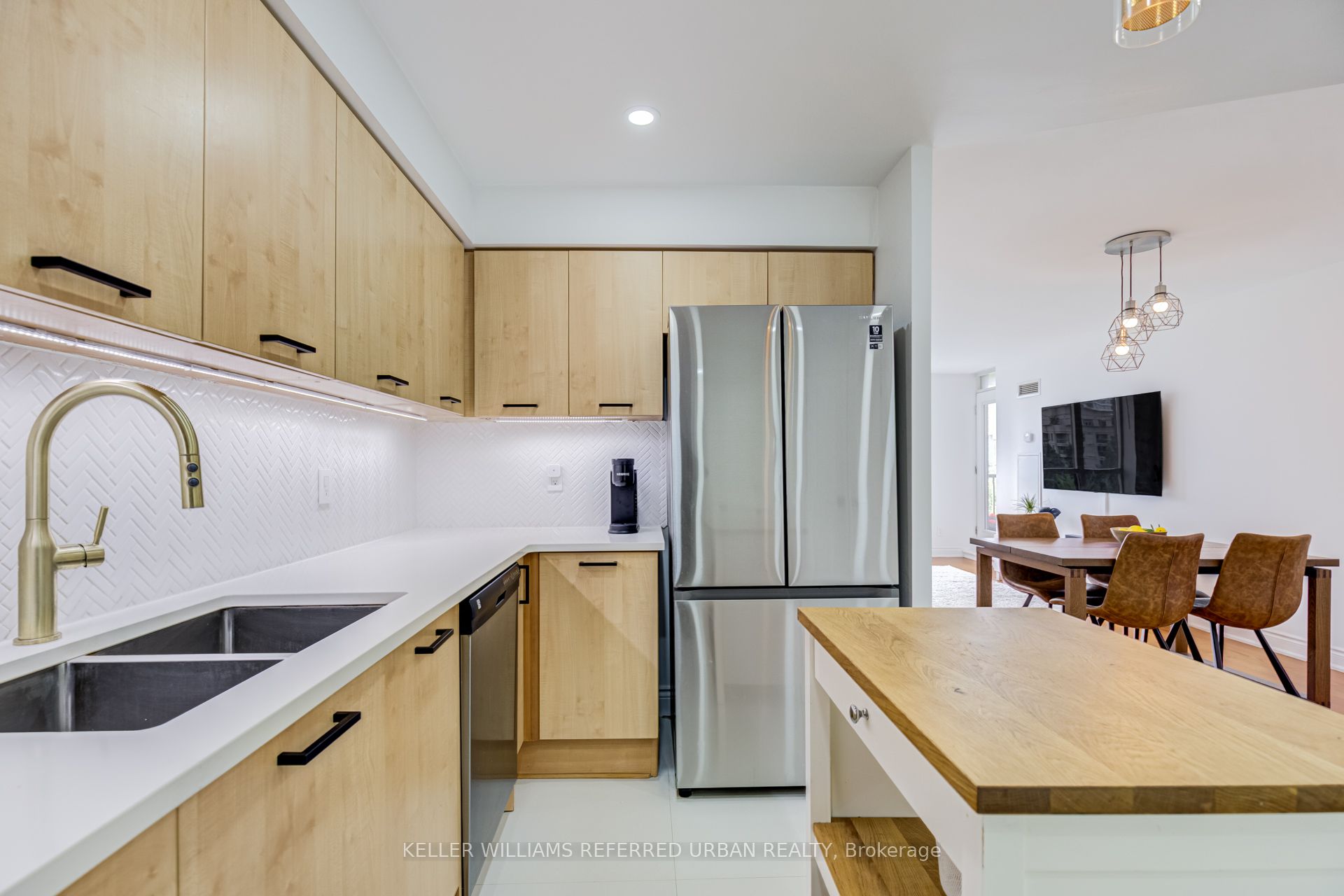 55 Harrison Garden Boulevard 510, Toronto, ON M2N 7G3