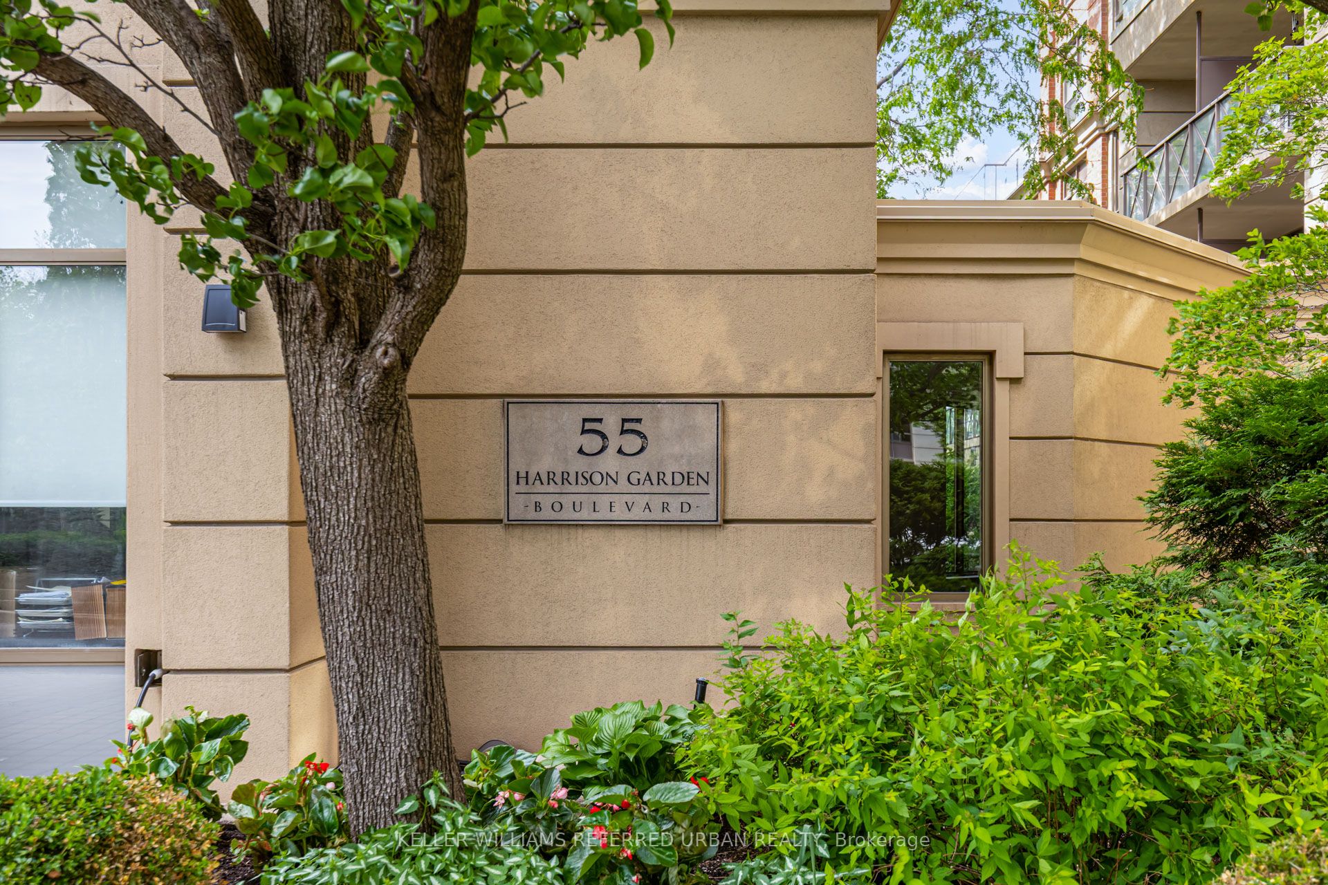 55 Harrison Garden Boulevard 510, Toronto, ON M2N 7G3 photo 4