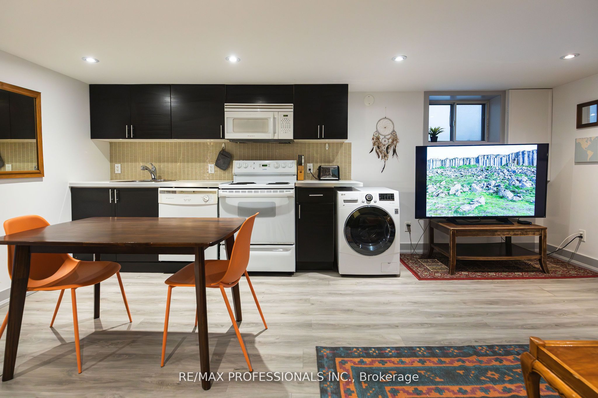 627 Christie Street Lower, Toronto, ON M6G 3E6 photo 4
