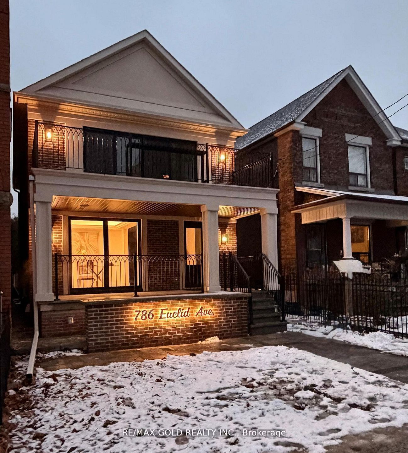 786 Euclid Avenue, Toronto, ON M6G 2V4 photo 3