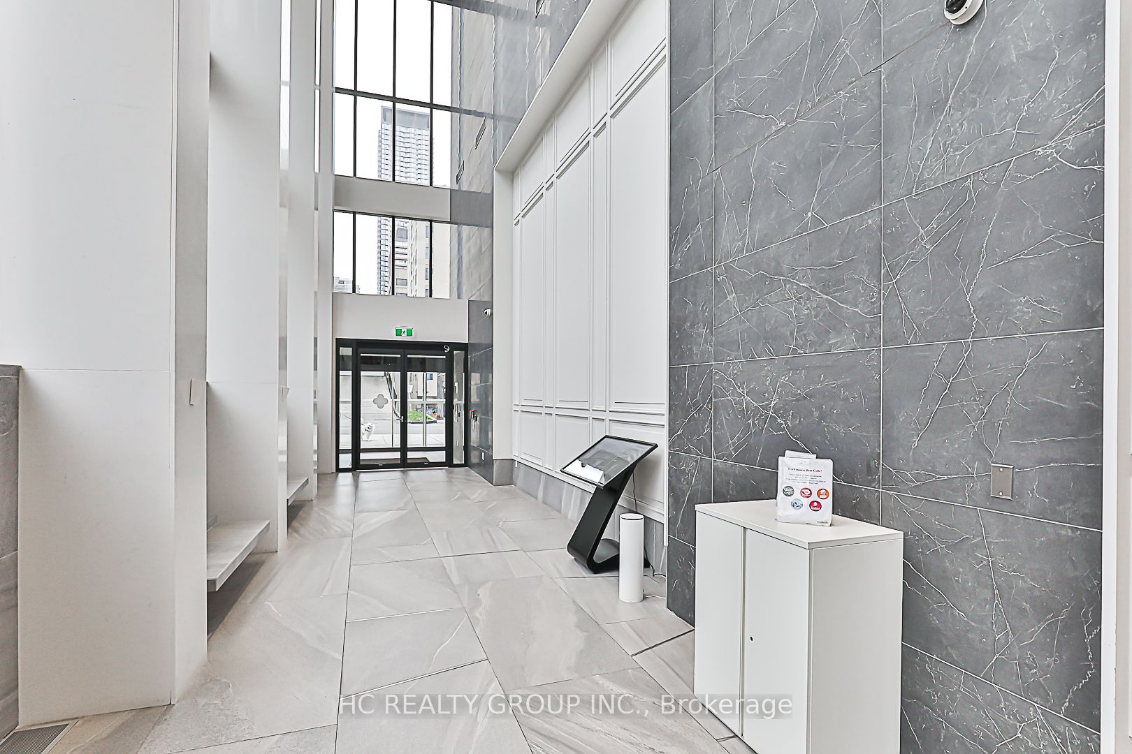3 Gloucester Street 3912, Toronto, ON M4Y 0C6 photo 2