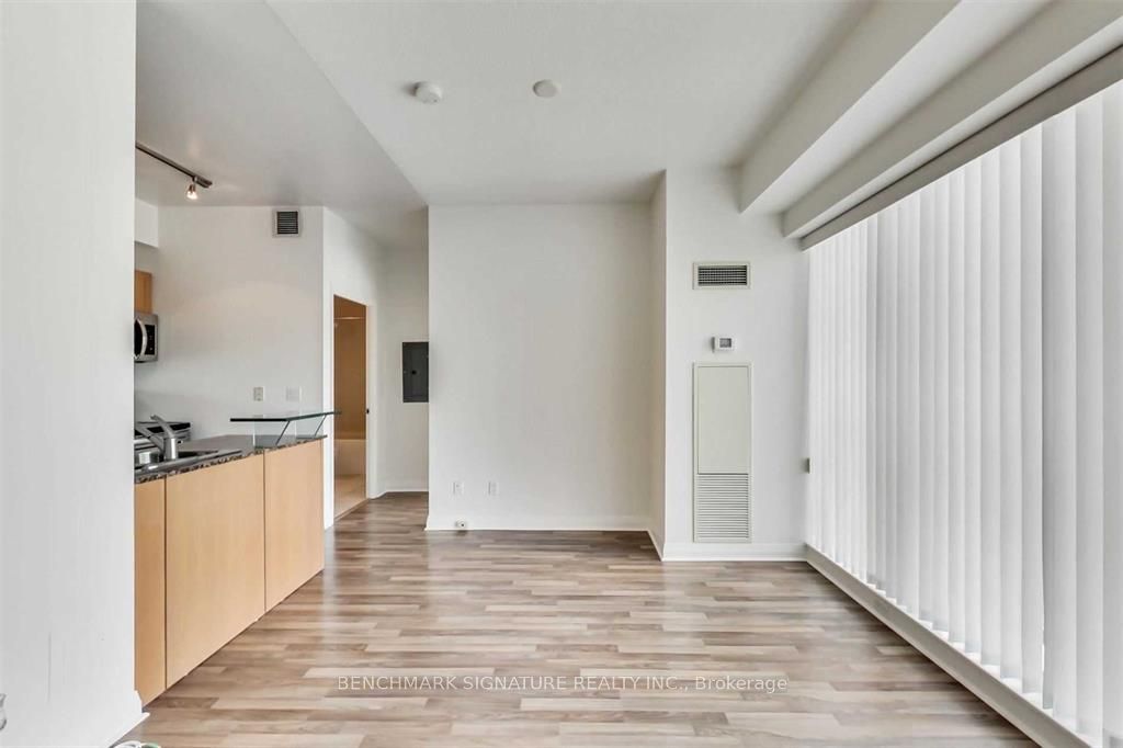 220 Victoria Street 1310, Toronto, ON M5B 2R6 photo 5