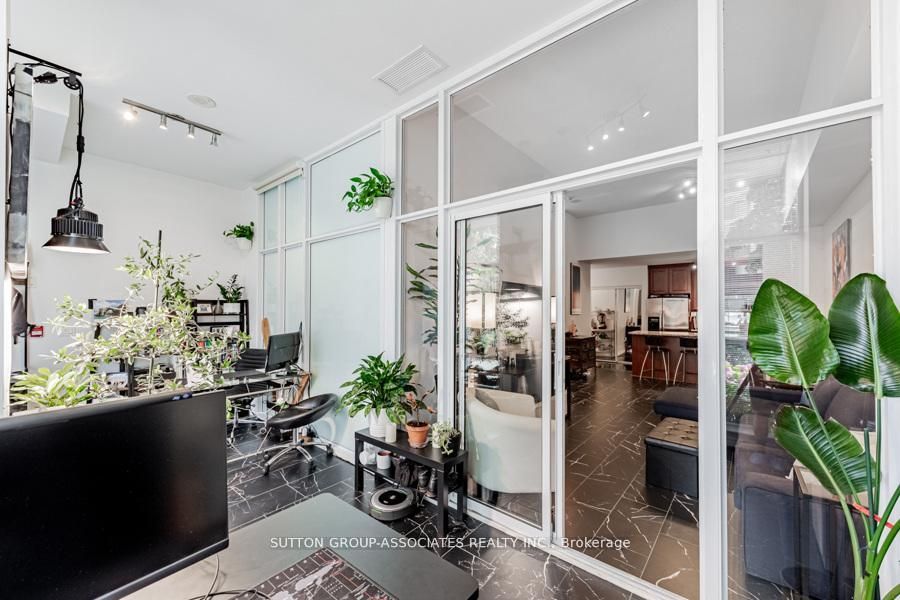 628 Fleet Street 110, Toronto, ON M5V 1A8 photo 4