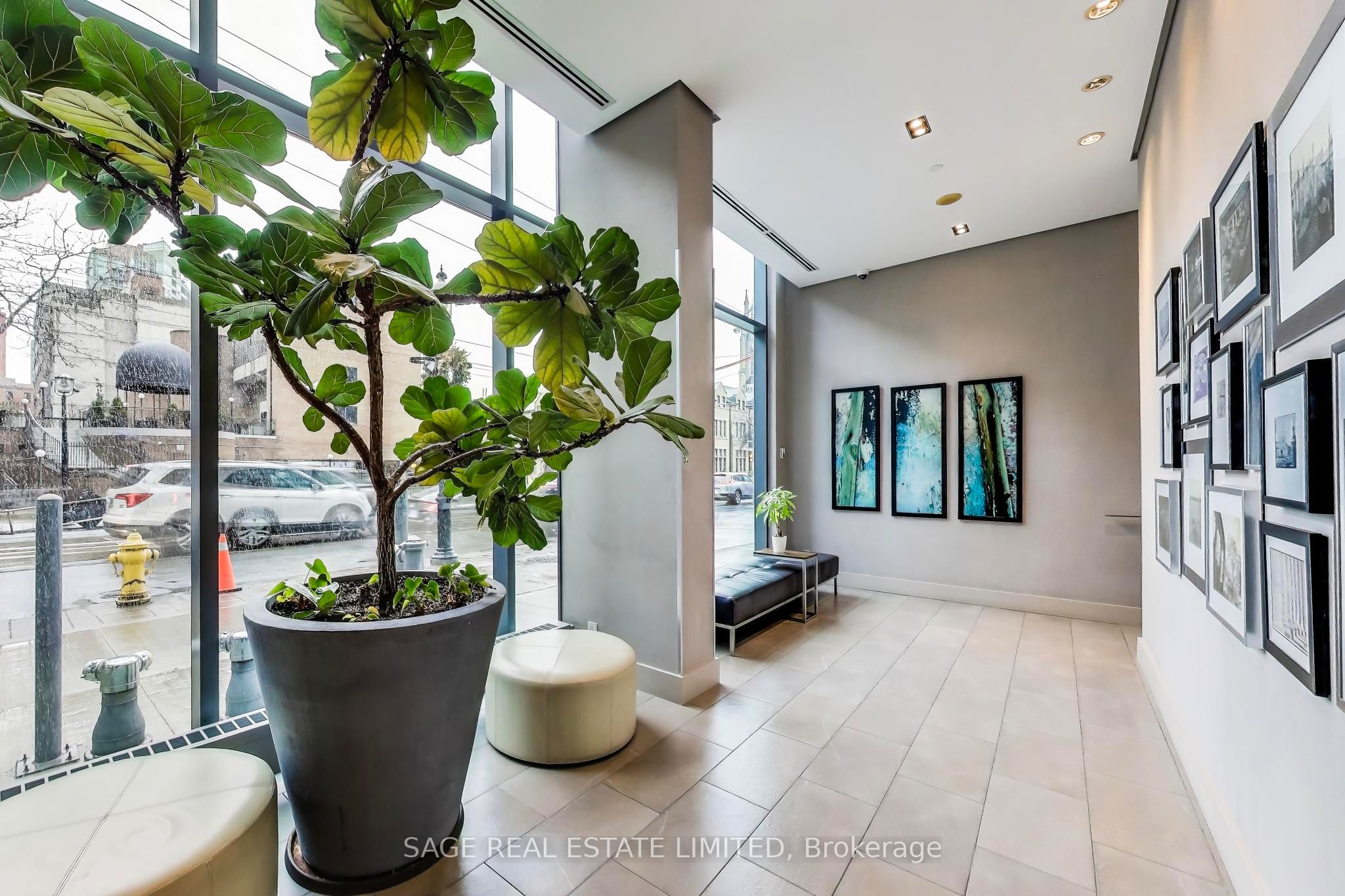 33 Lombard Street 4004, Toronto, ON M5C 3H8 photo 4