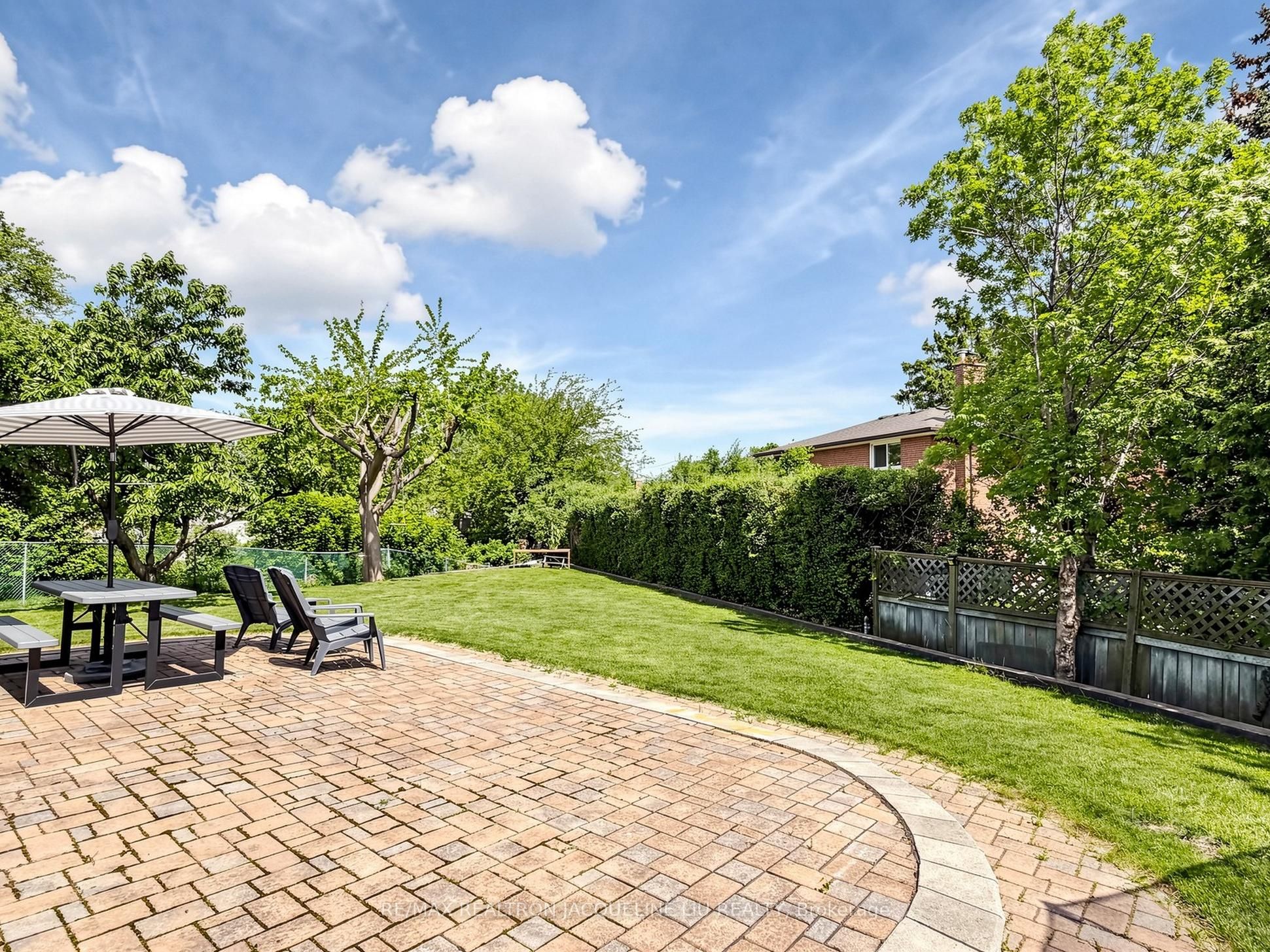 11 Kamloops Drive, Toronto, ON M2J 3R6