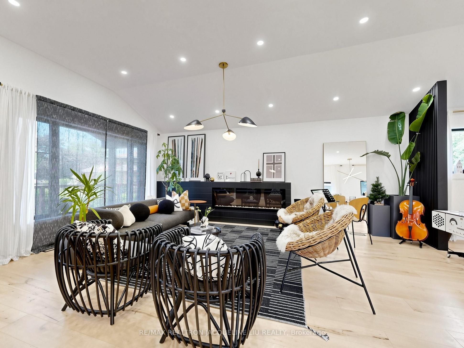 11 Kamloops Drive, Toronto, ON M2J 3R6 photo 3