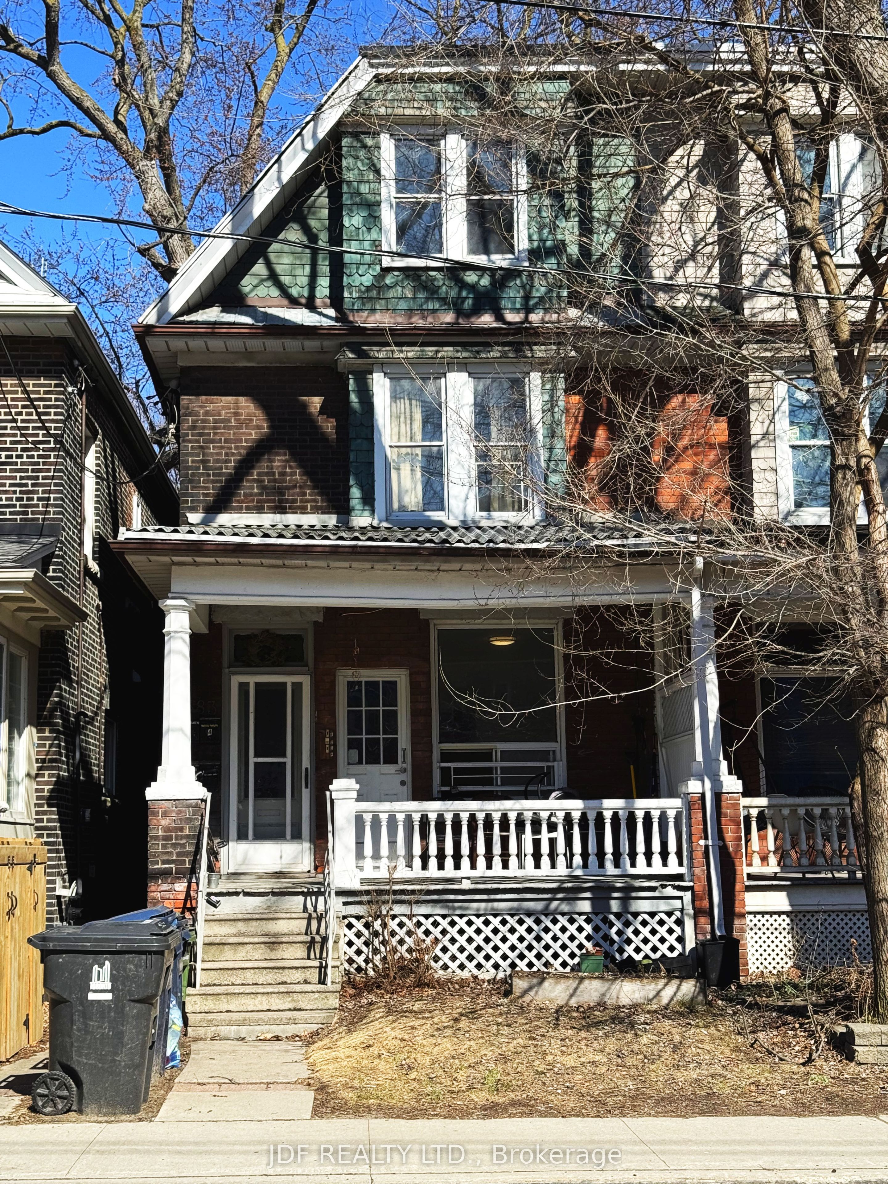 383 Lansdowne Avenue Main Floor, Toronto, ON M6H 3Y2