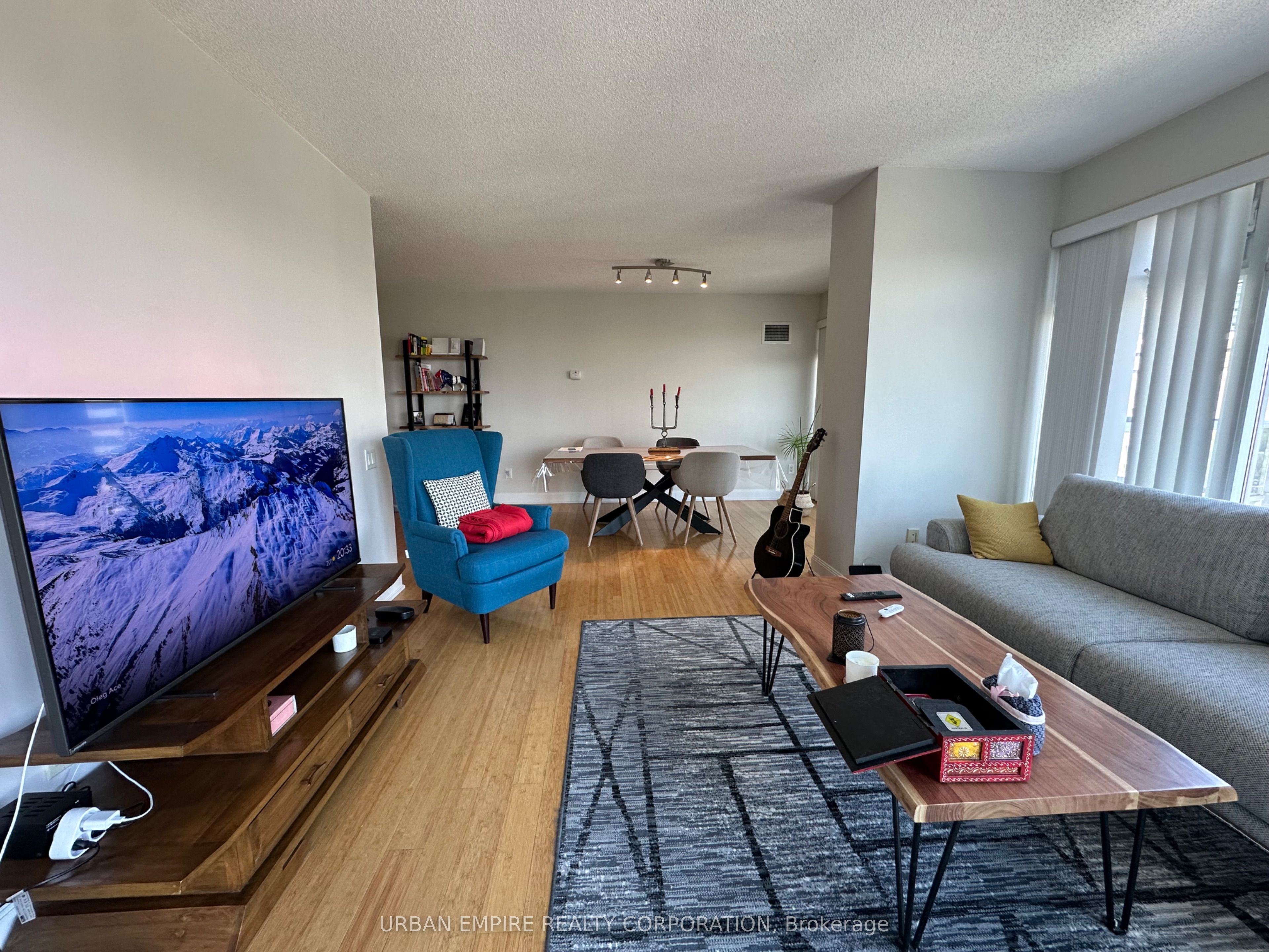 2181 Yonge Street 1602, Toronto, ON M4S 3H7 photo 3