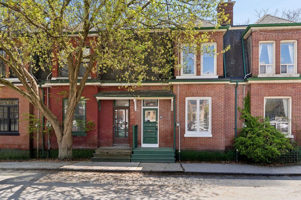 5 Mark Street, Toronto, ON M5A 1Z3