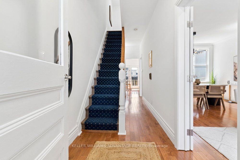 5 Mark Street, Toronto, ON M5A 1Z3 photo 3