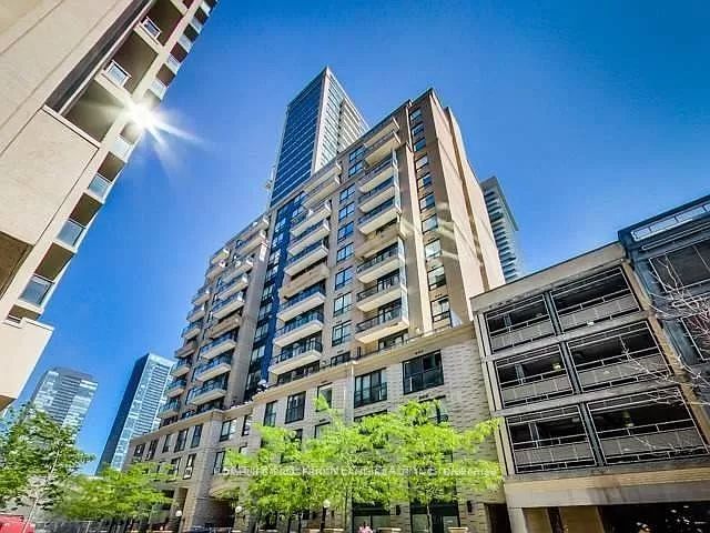 35 Hayden Street 513, Toronto, ON M4Y 3C3