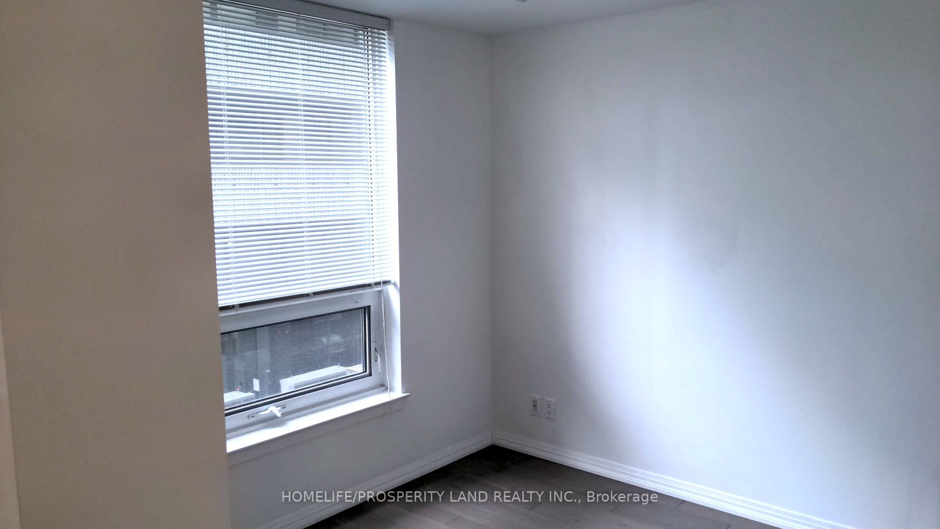 35 Hayden Street 513, Toronto, ON M4Y 3C3 photo 4