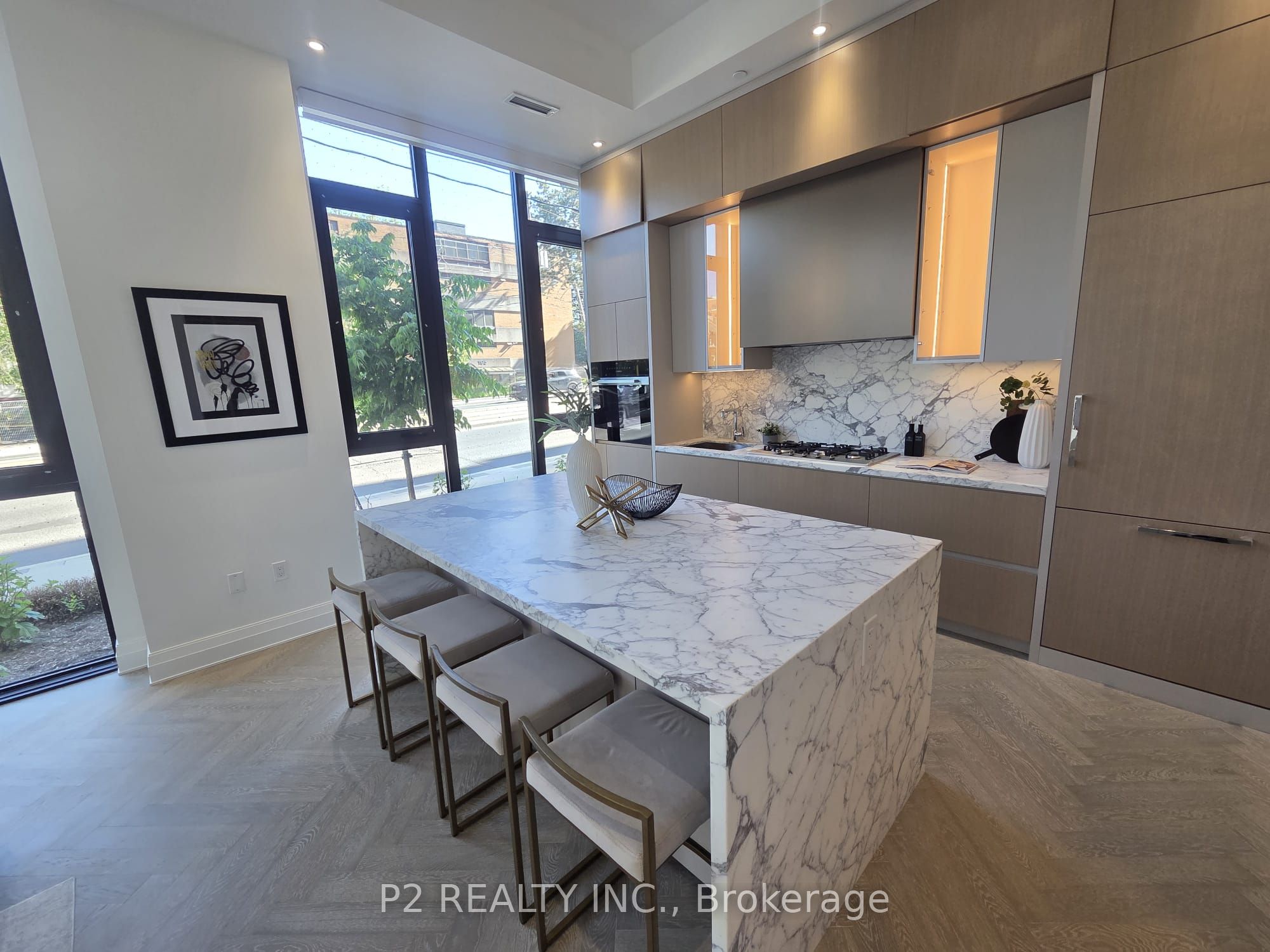 2 Forest Hill Road 102, Toronto, ON M4V 2L3 photo 3
