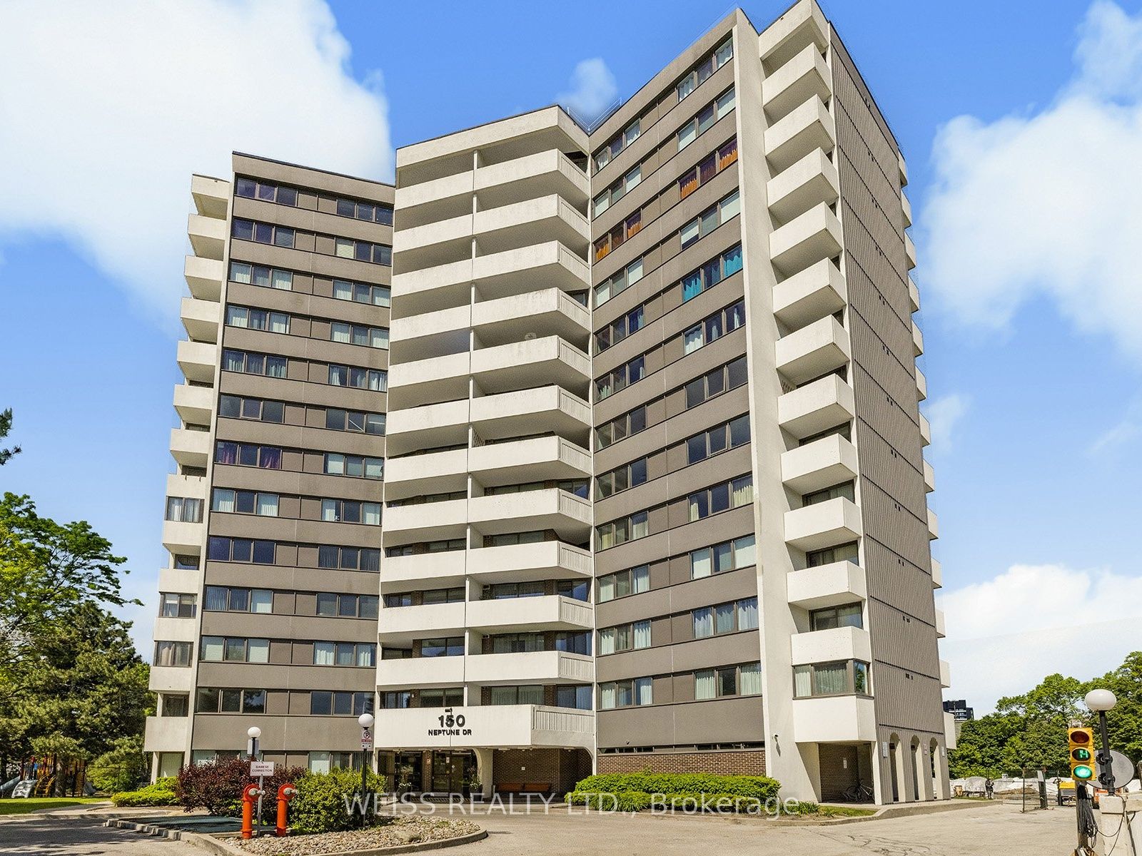 150 Neptune Drive 202, Toronto, ON M6A 2Y9 photo 2
