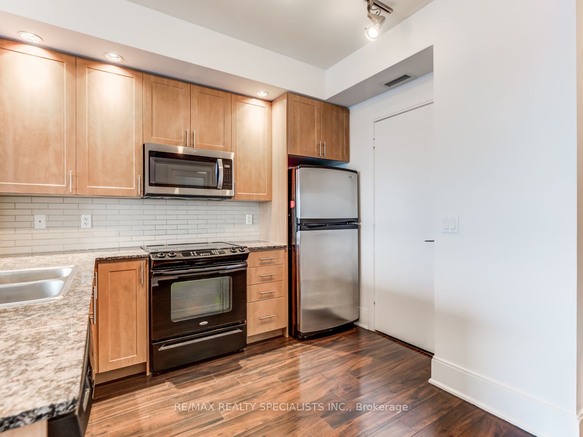 181 Wynford Drive 2608, Toronto, ON M3C 0C6 photo 5