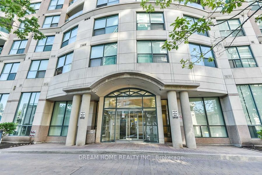7 Lorraine Drive 216, Toronto, ON M2N 7H2 photo 2