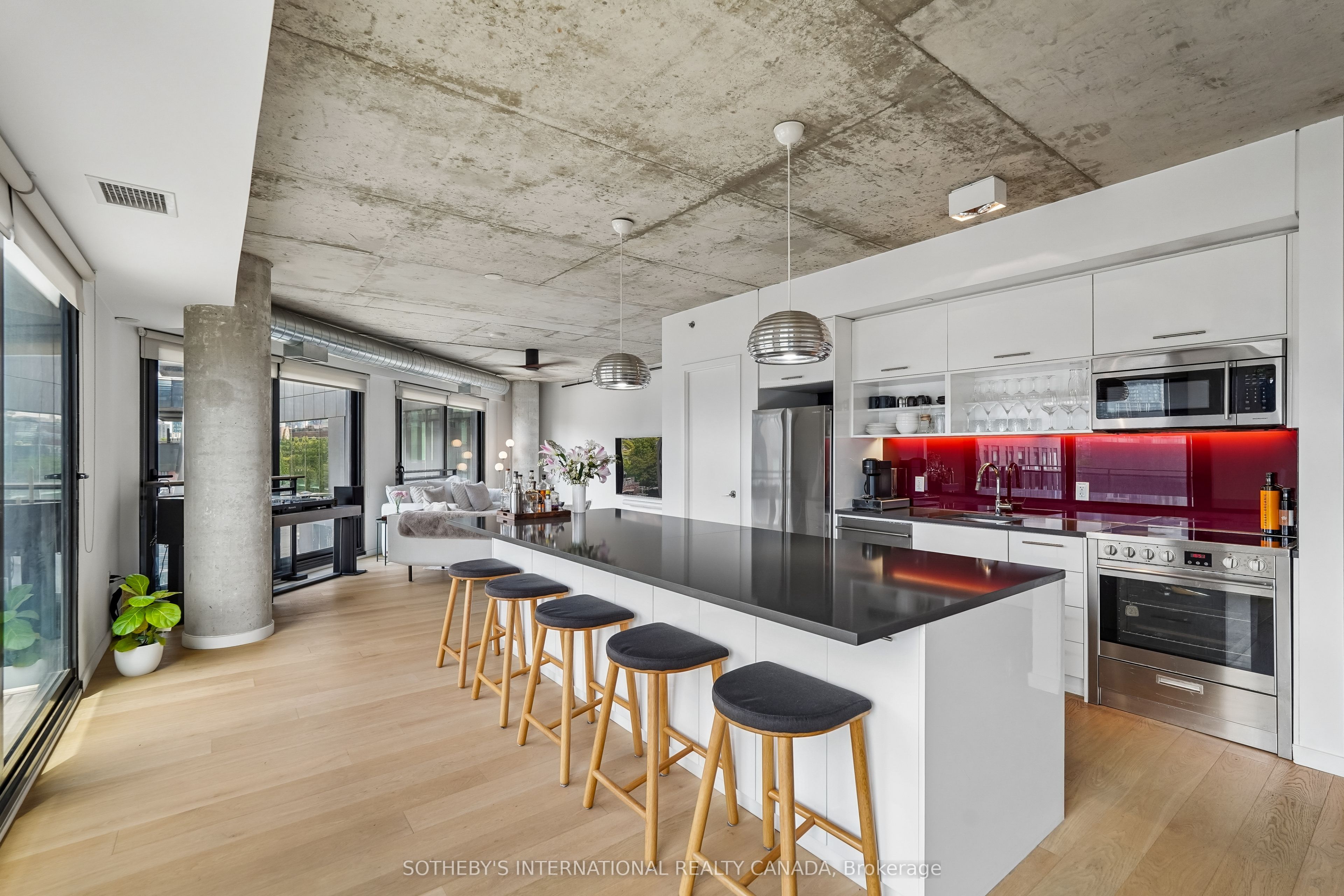 47 Lower River Street Ph39, Toronto, ON M5A 0G1