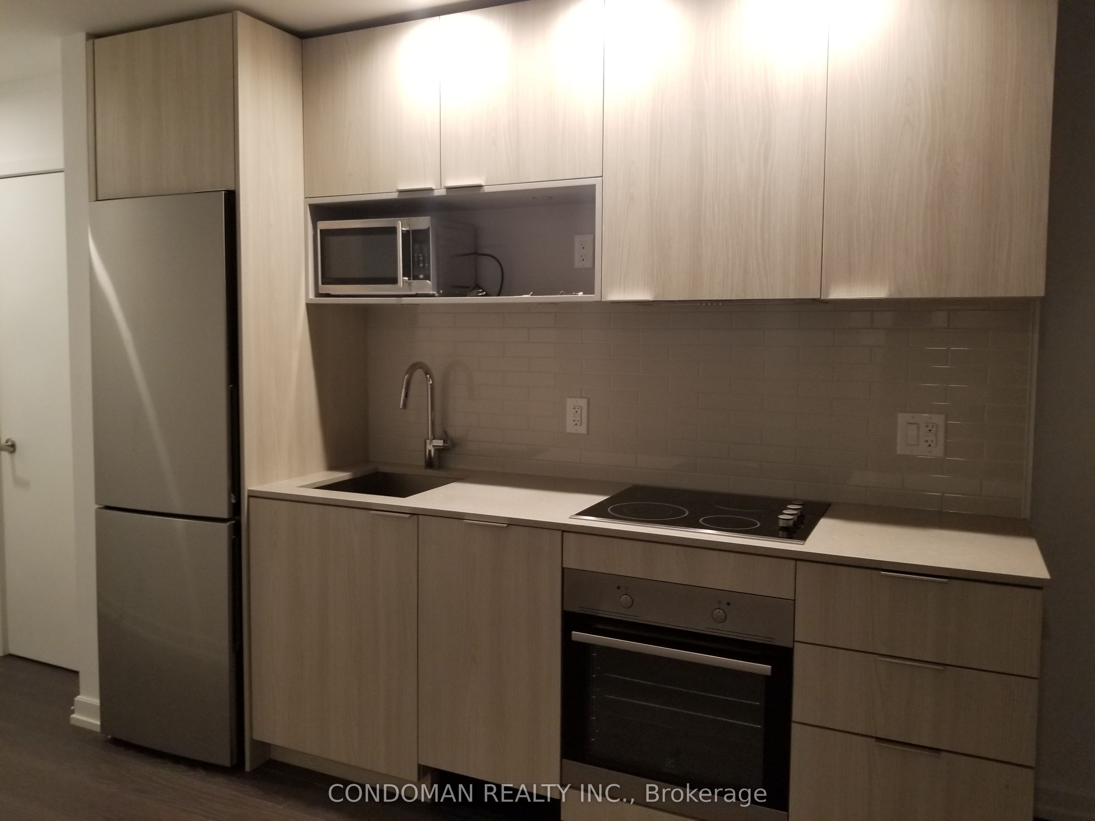 20 Tubman Avenue 2012, Toronto, ON M5A 0M8 photo 4