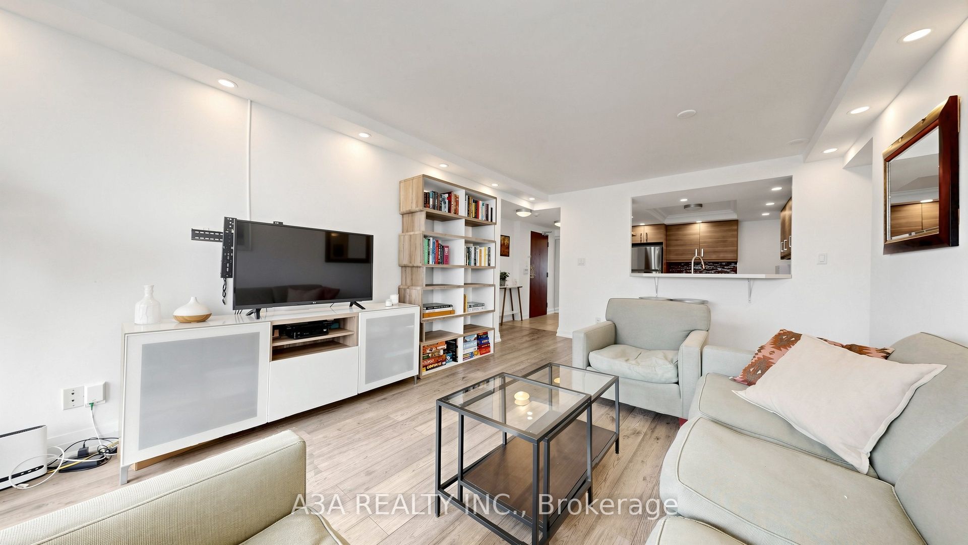 5765 Yonge Street 905, Toronto, ON M2M 4H9