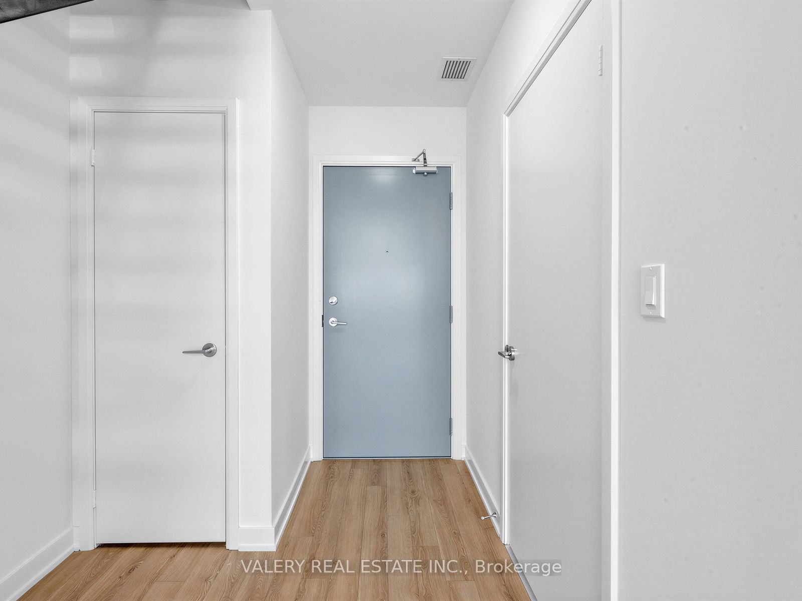 39 Niagara Street 0125, Toronto, ON M5V 1C2 photo 2