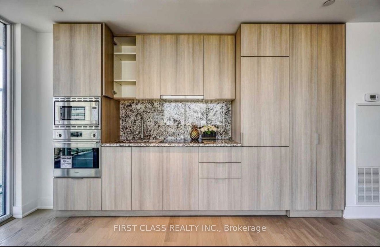 955 Bay Street PH4106, Toronto, ON M5S 2A2 photo 5