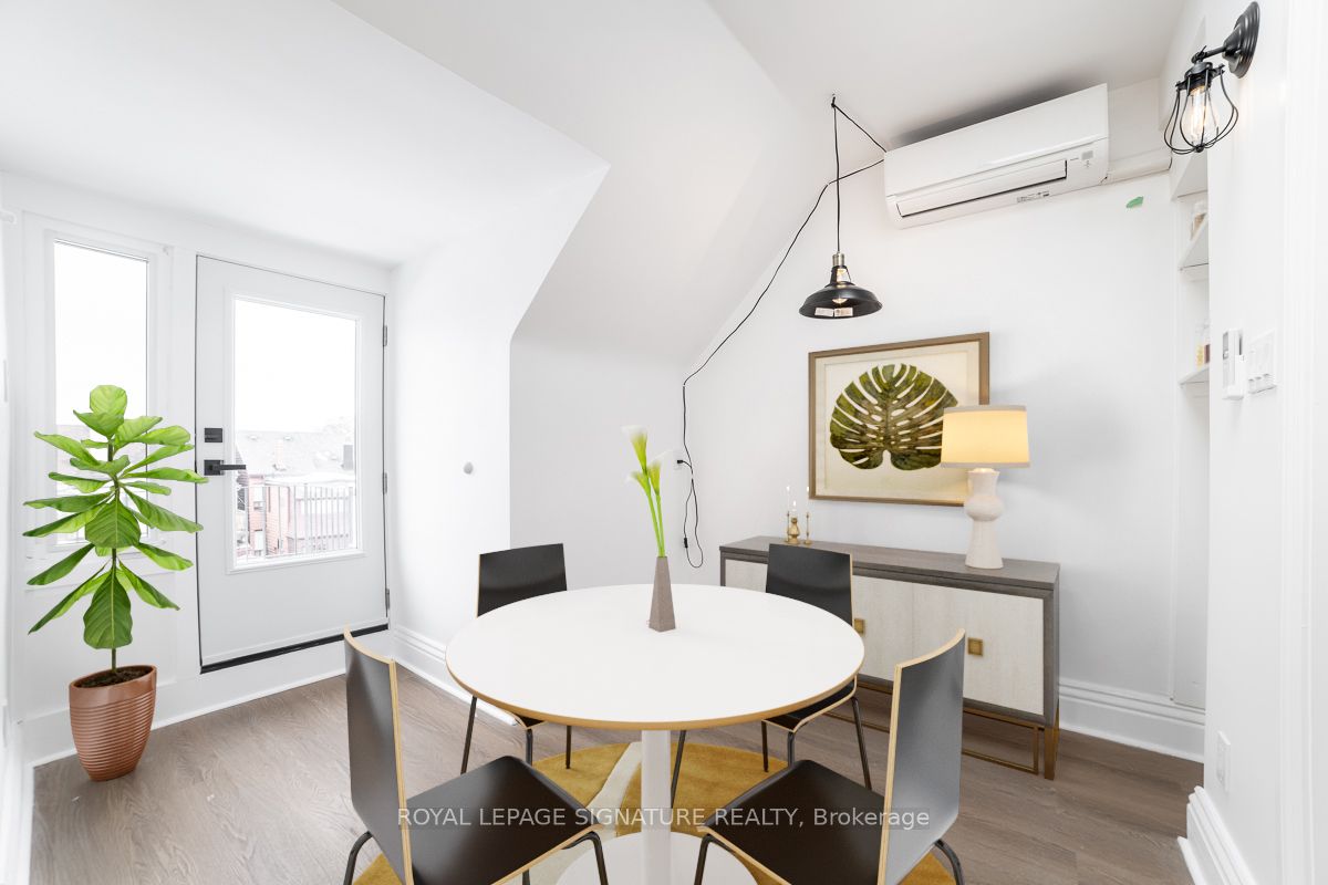 28 Beatrice Street 3rd Floor, Toronto, ON M6J 2T3 photo 3