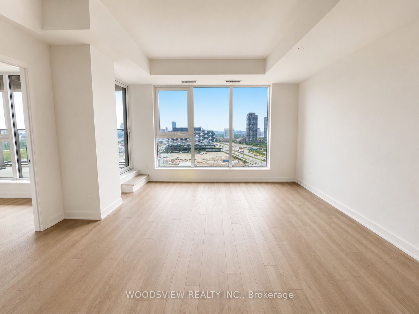5 Quarrington Lane 1406, Toronto, ON M3C 0S5 photo 4