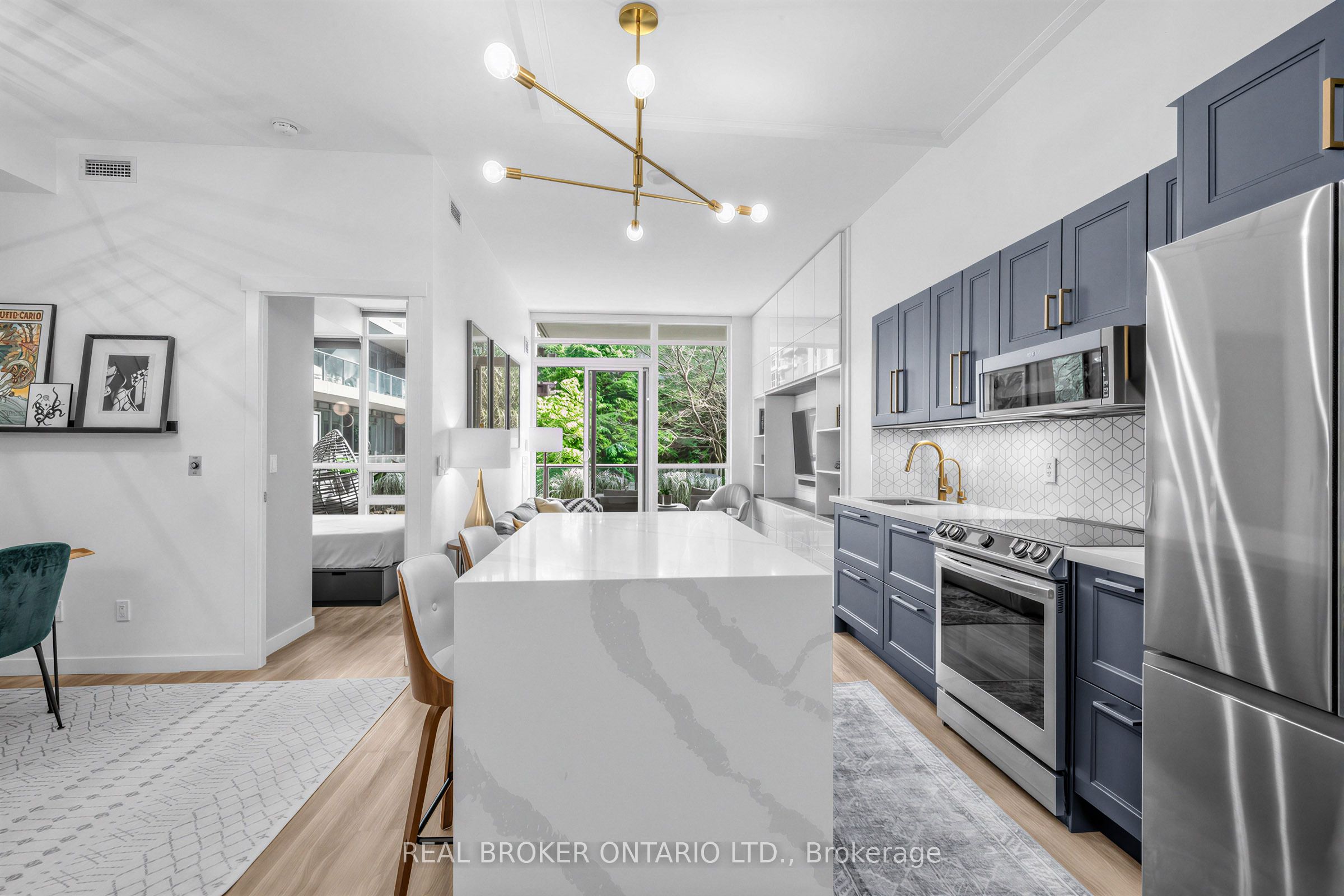 209 Fort York Boulevard 260, Toronto, ON M5V 4A1