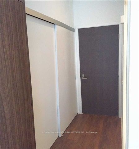 45 Charles Street E 203, Toronto, ON M4Y 0B8 photo 2