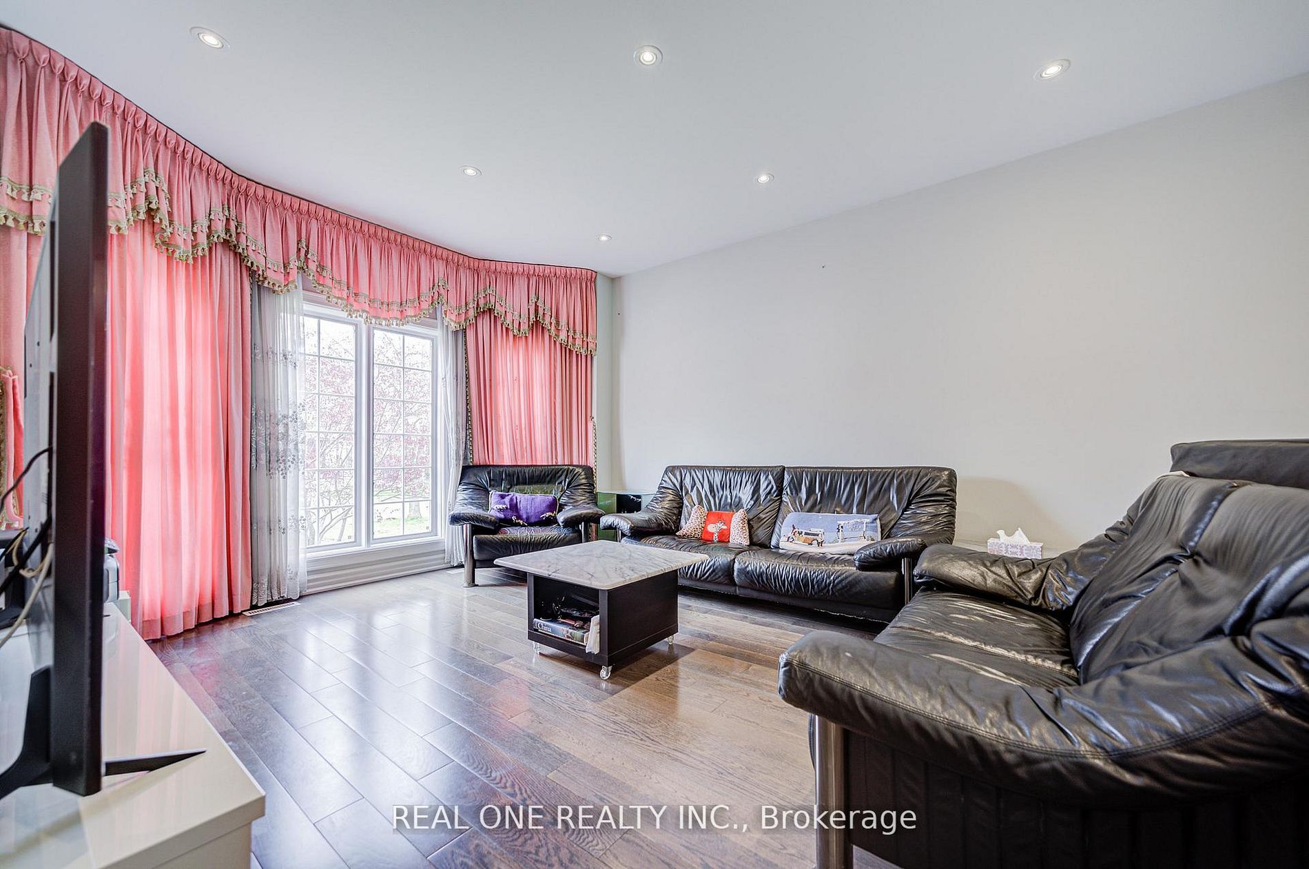 261 Mckee Avenue, Toronto, ON M2N 4E2 photo 5