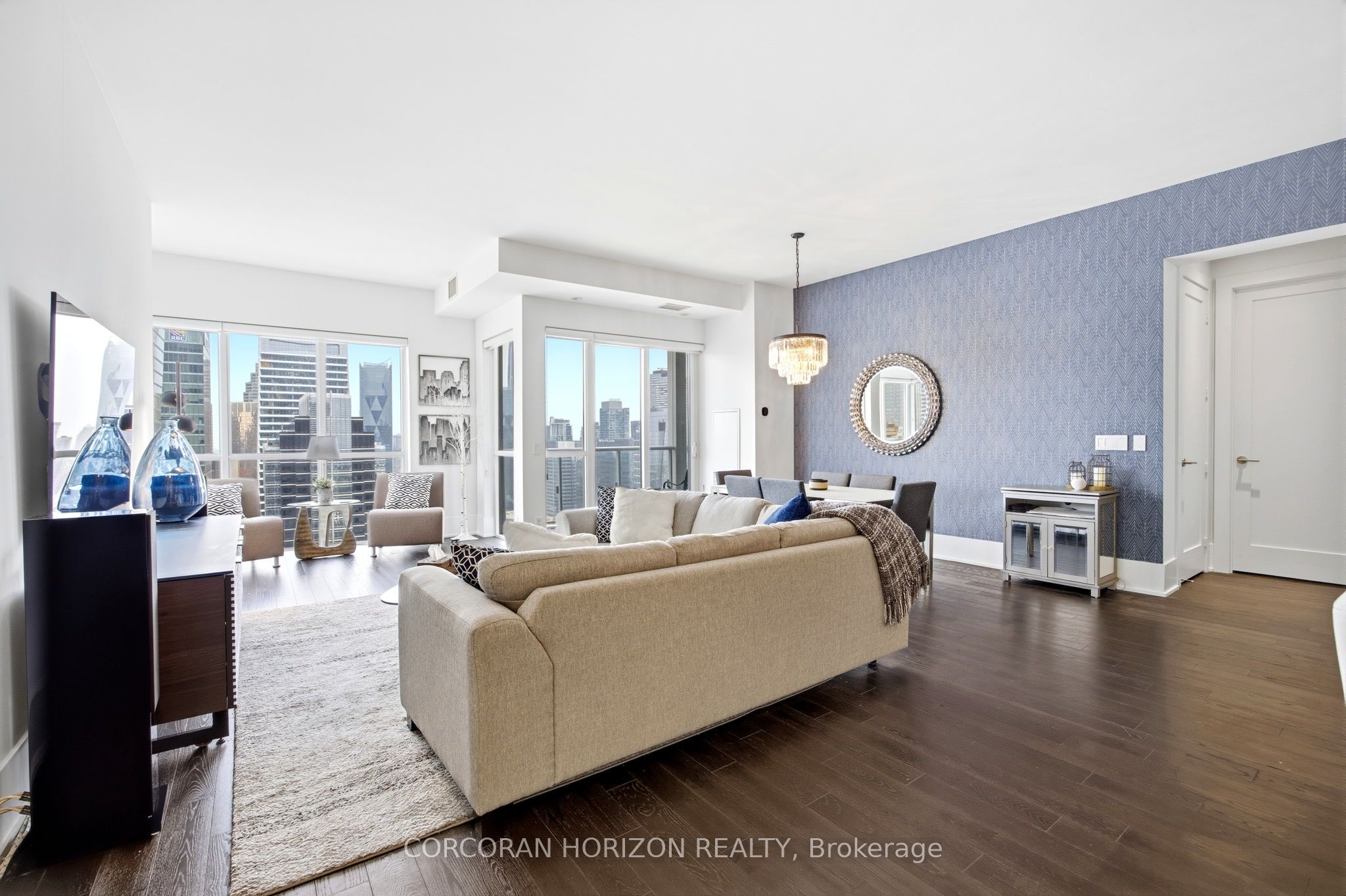 300 Front Street W 4403, Toronto, ON M5V 0E9 photo 4
