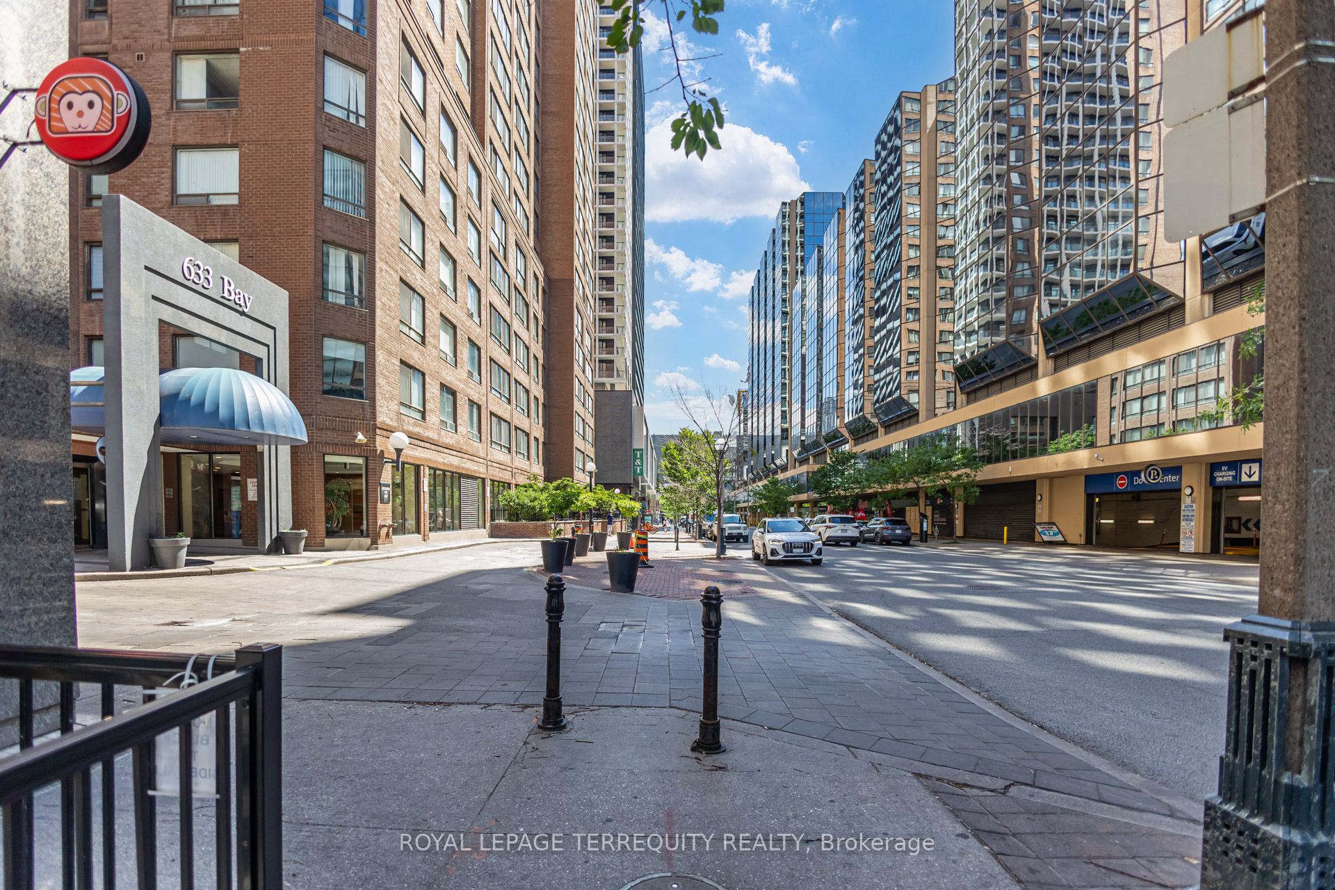 5795 Yonge Street 413, Toronto, ON M2M 4J3 photo 2