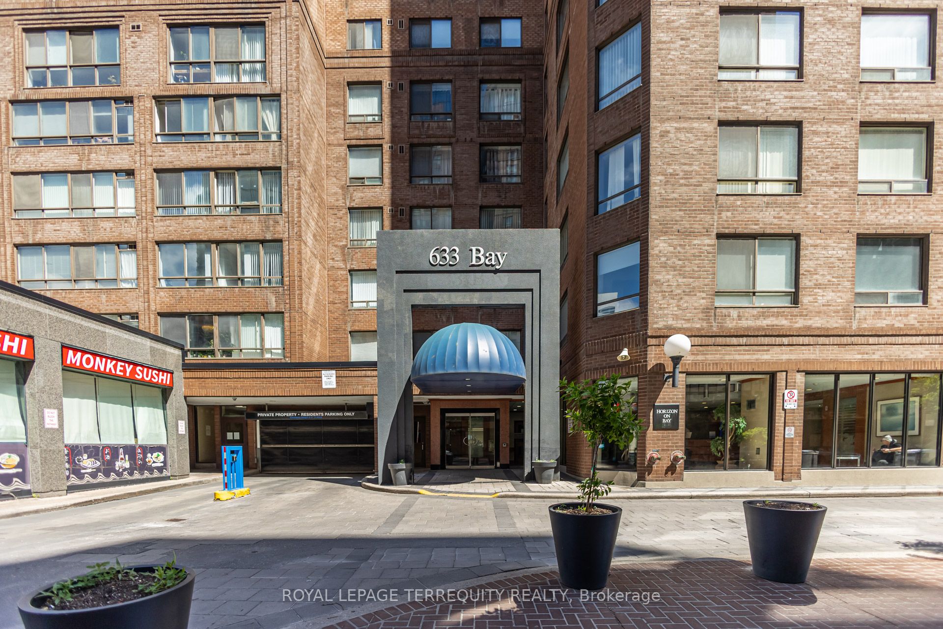 5795 Yonge Street 413, Toronto, ON M2M 4J3 photo 3