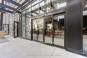 108 Peter Street 1905, Toronto, ON M5V 0W2 photo 2