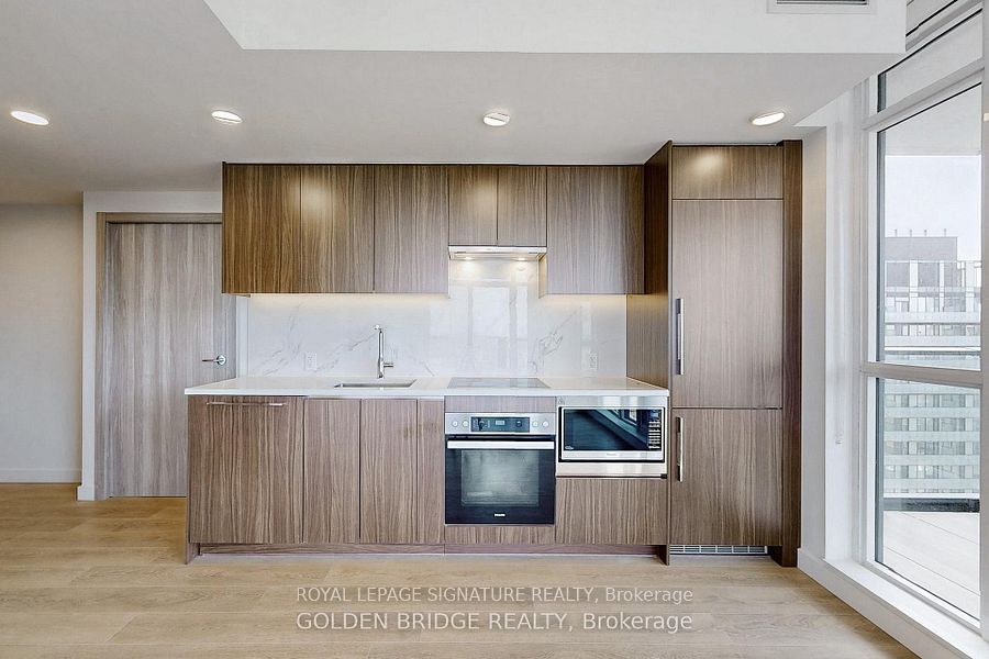 38 Widmer Street 3611, Toronto, ON M5V 0P7 photo 4